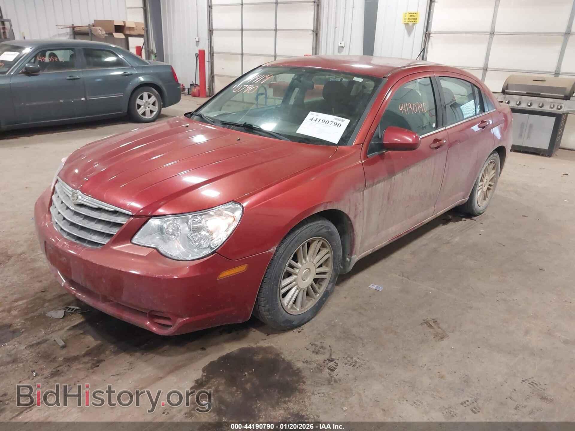 2009 CHRYSLER SEBRING - VIN: 1C3LC56BX9N537750 - Фото 2