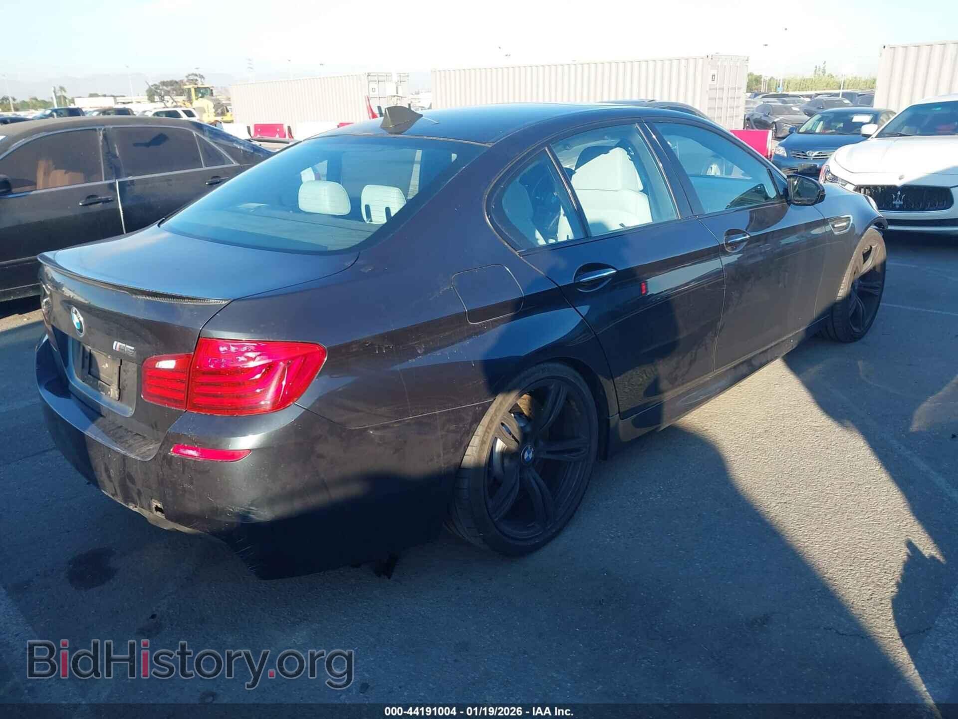 2014 BMW M5 - VIN: WBSFV9C5XED594015 - Photo 4