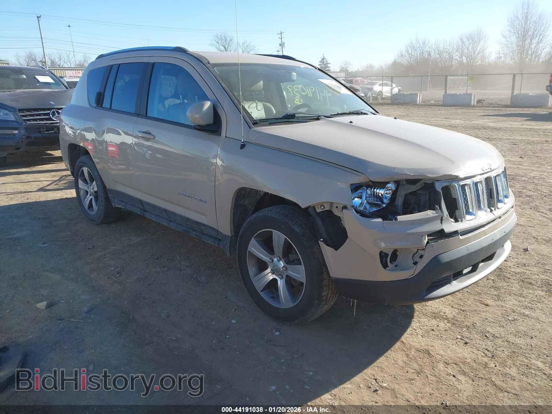 Photo 1C4NJCEB4HD185317 - JEEP COMPASS 2017