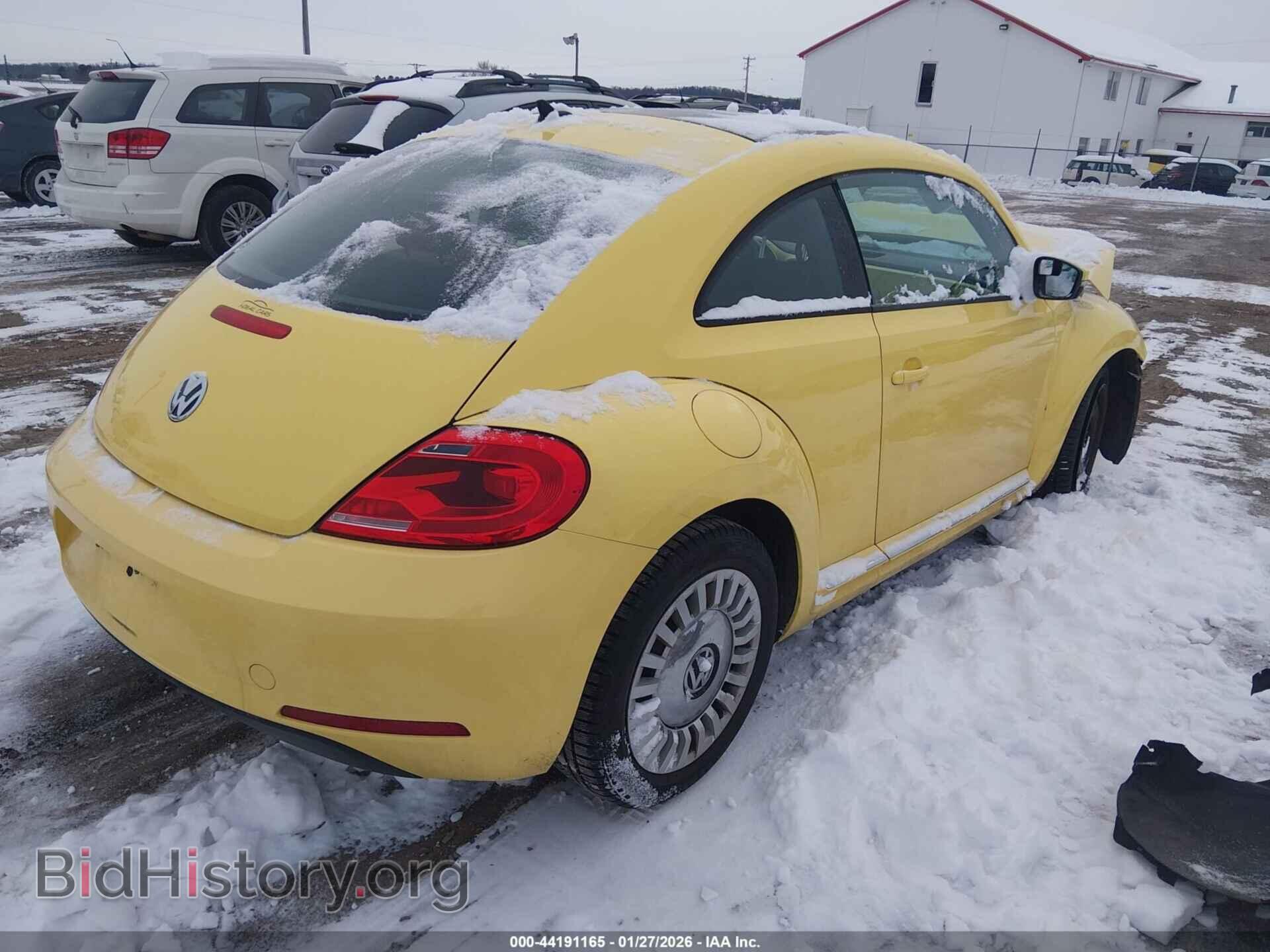 2013 VOLKSWAGEN BEETLE - VIN: 3VWJP7AT2DM664429 - Фото 4