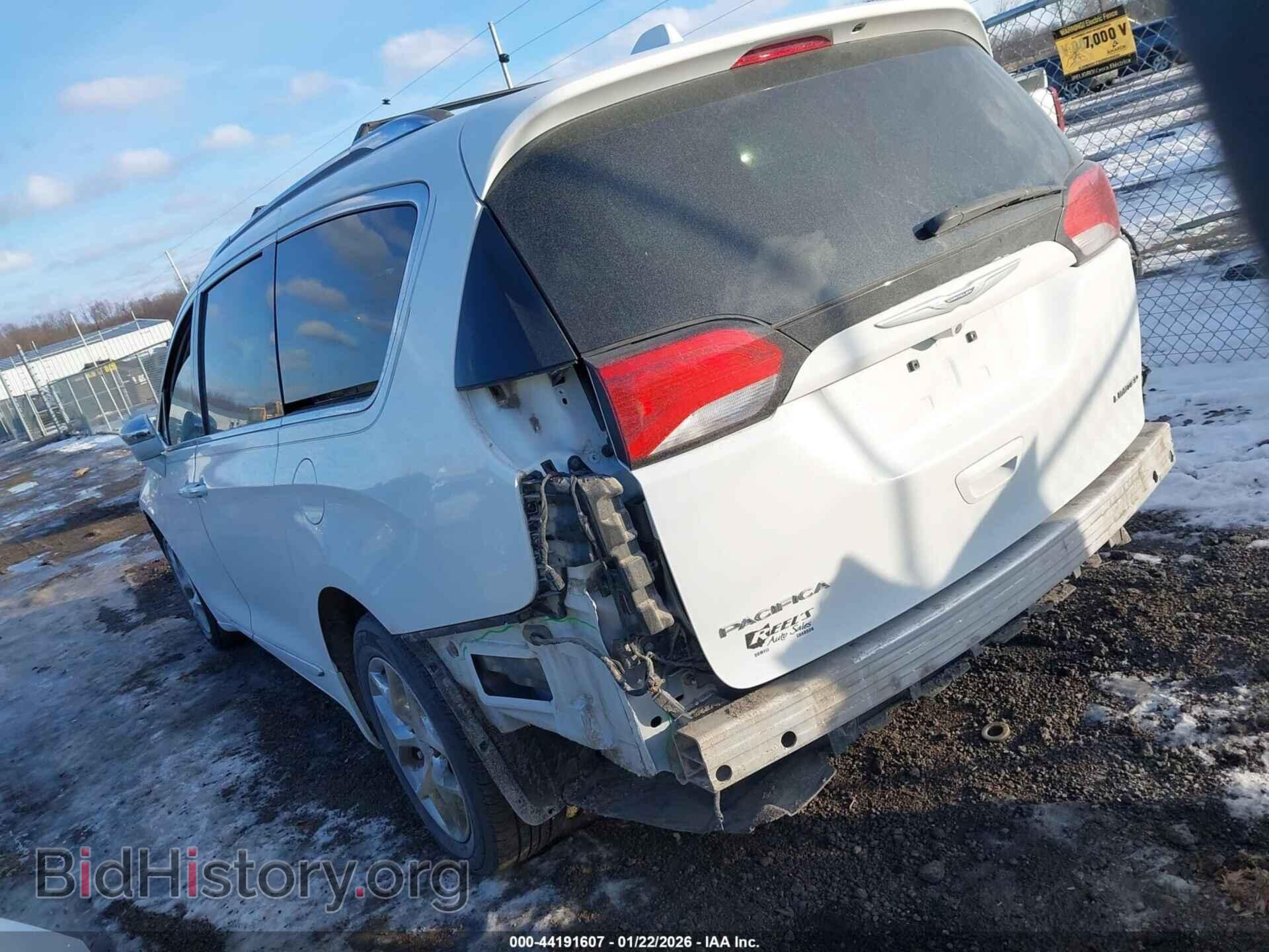 2018 CHRYSLER PACIFICA - VIN: 2C4RC1GG4JR232681 - Фото 3