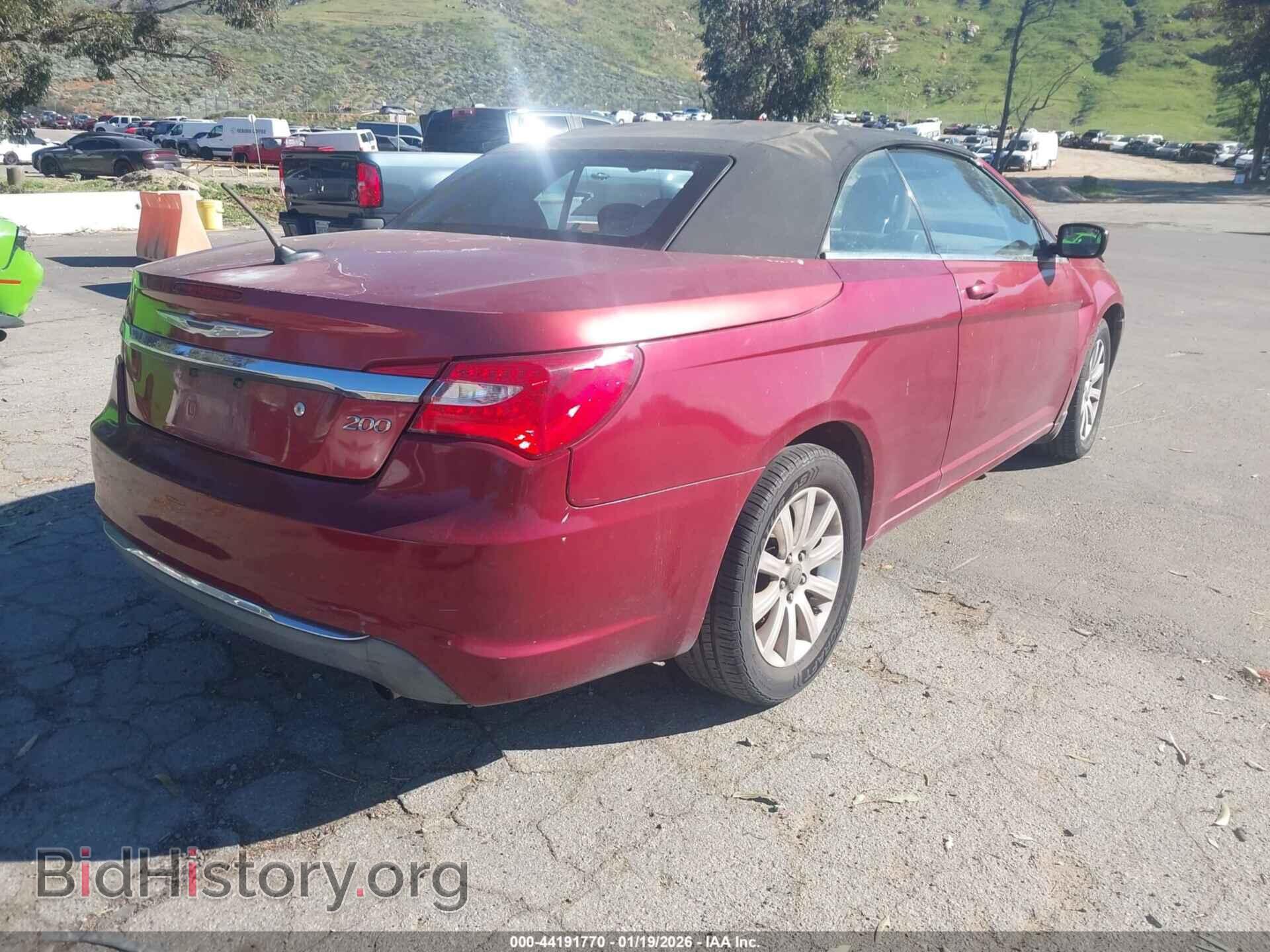 2013 CHRYSLER 200 - VIN: 1C3BCBEB7DN559886 - Photo 4