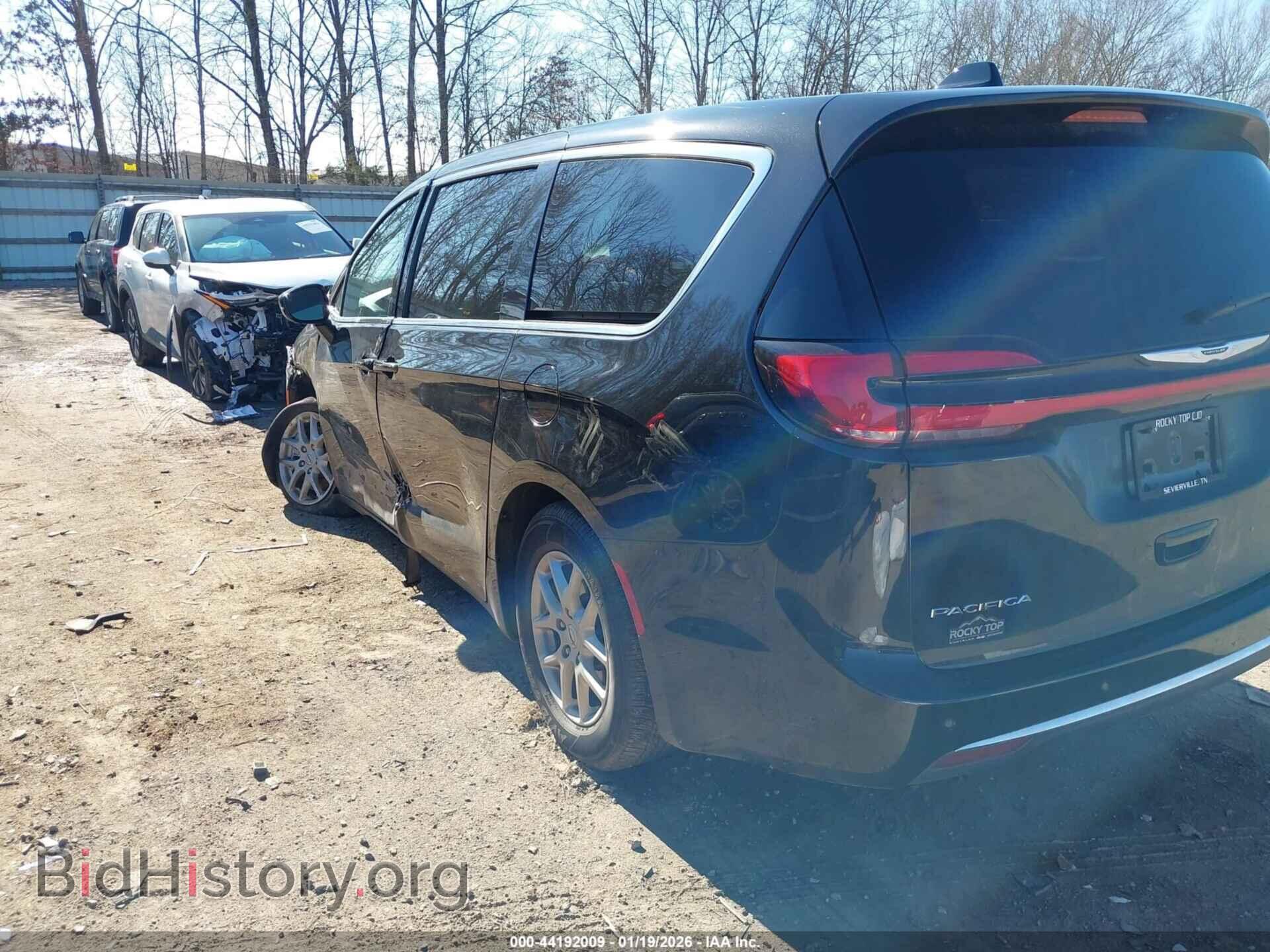 2025 CHRYSLER PACIFICA - VIN: 2C4RC1BG9SR557951 - Photo 3