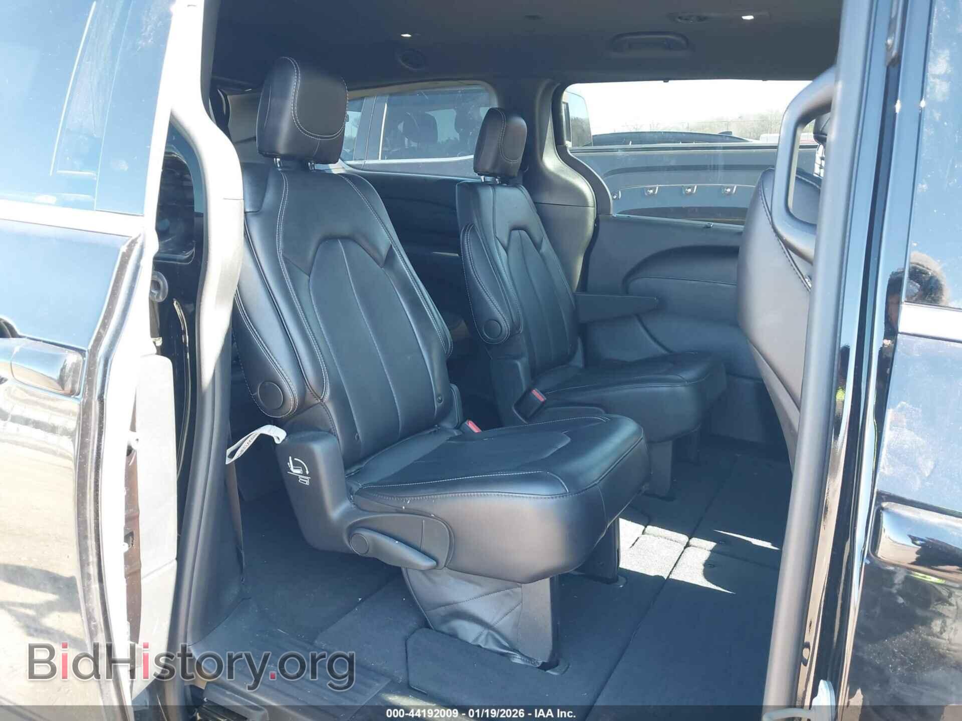 2025 CHRYSLER PACIFICA - VIN: 2C4RC1BG9SR557951 - Photo 8