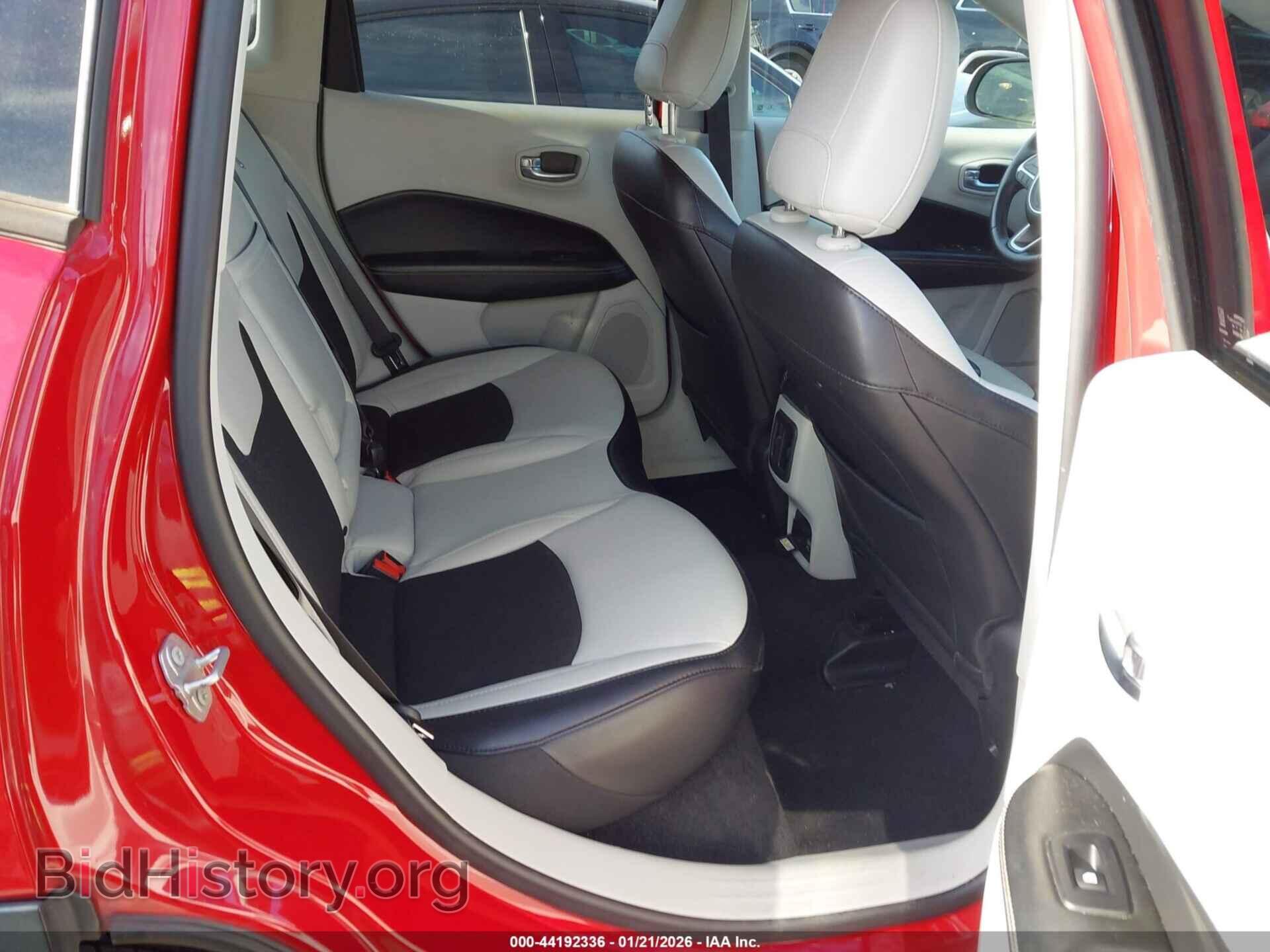 2019 JEEP COMPASS - VIN: 3C4NJCBB4KT769741 - Фото 8