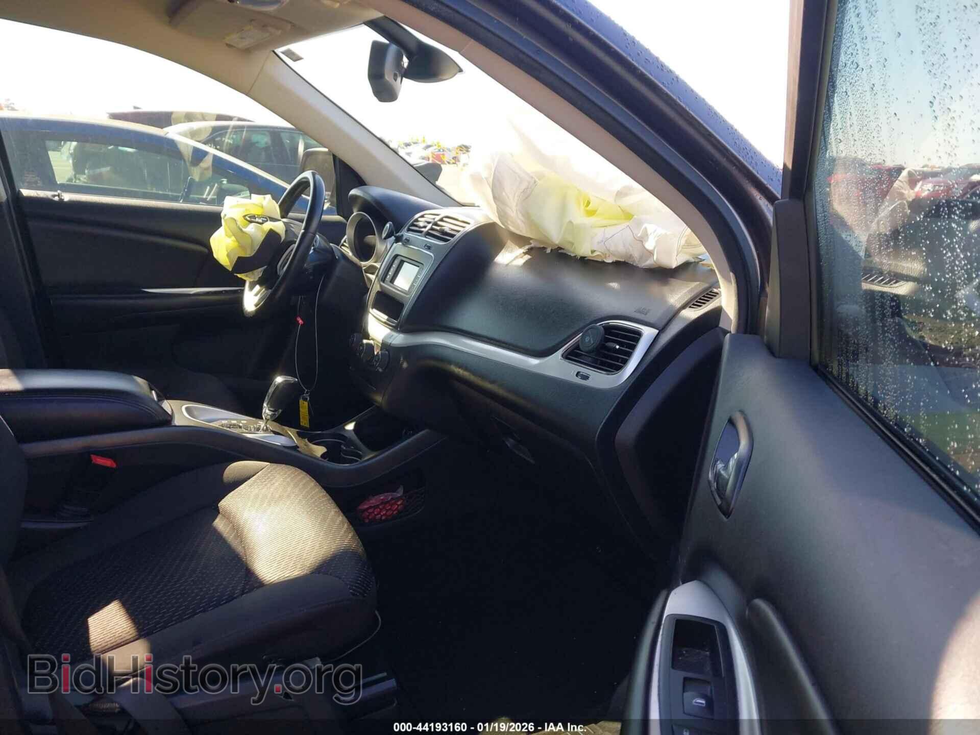 2018 DODGE JOURNEY - VIN: 3C4PDCAB2JT524632 - Фото 5