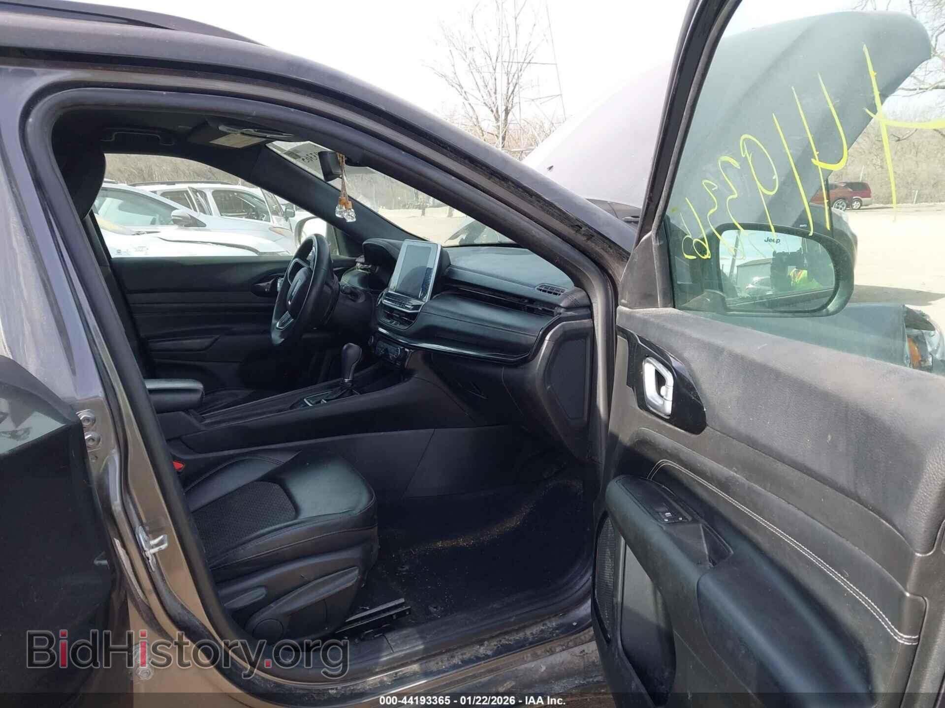 2022 JEEP COMPASS - VIN: 3C4NJDBBXNT166951 - Фото 5