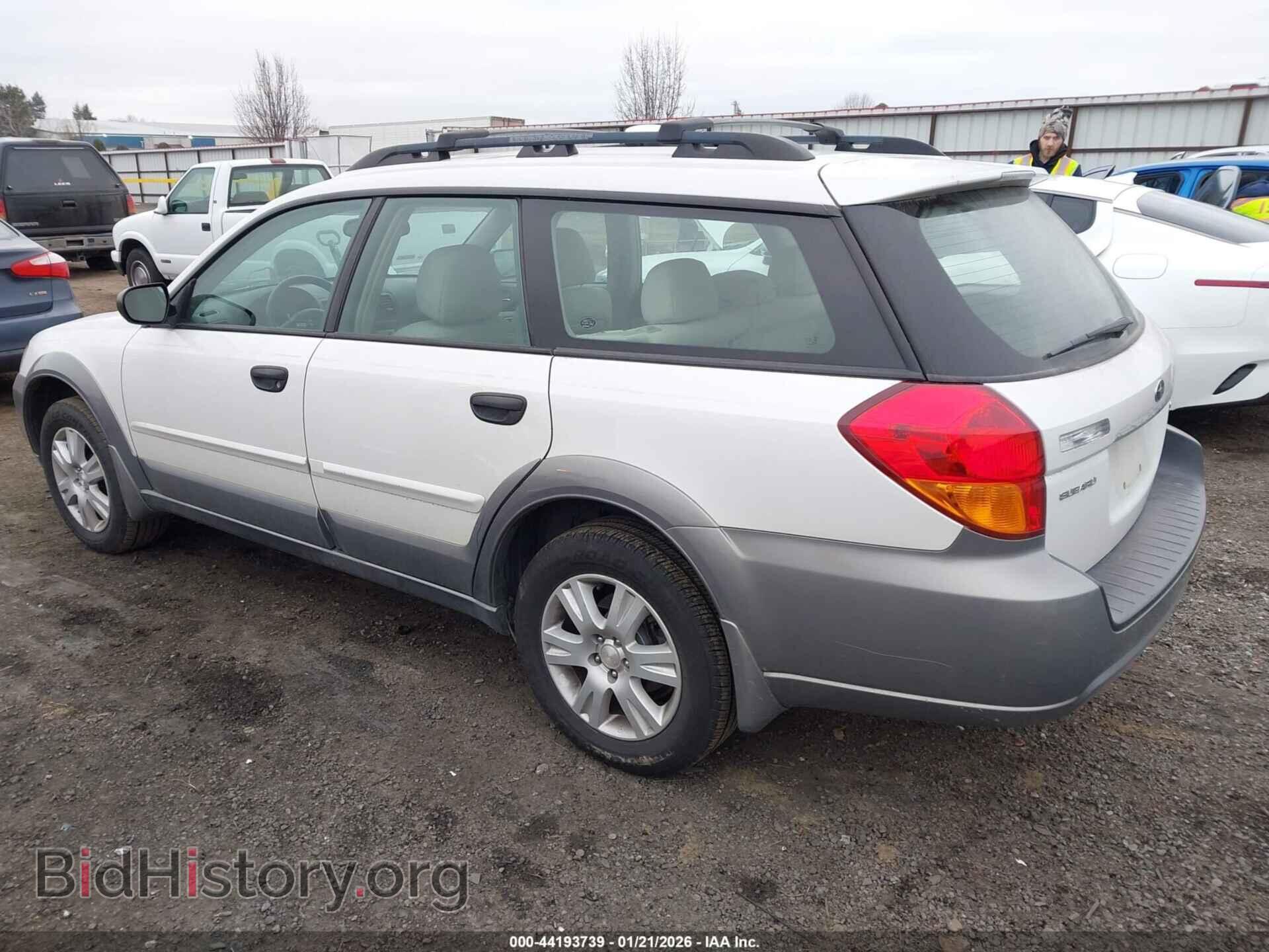 2005 SUBARU OUTBACK - VIN: 4S4BP61C657334494 - Фото 3