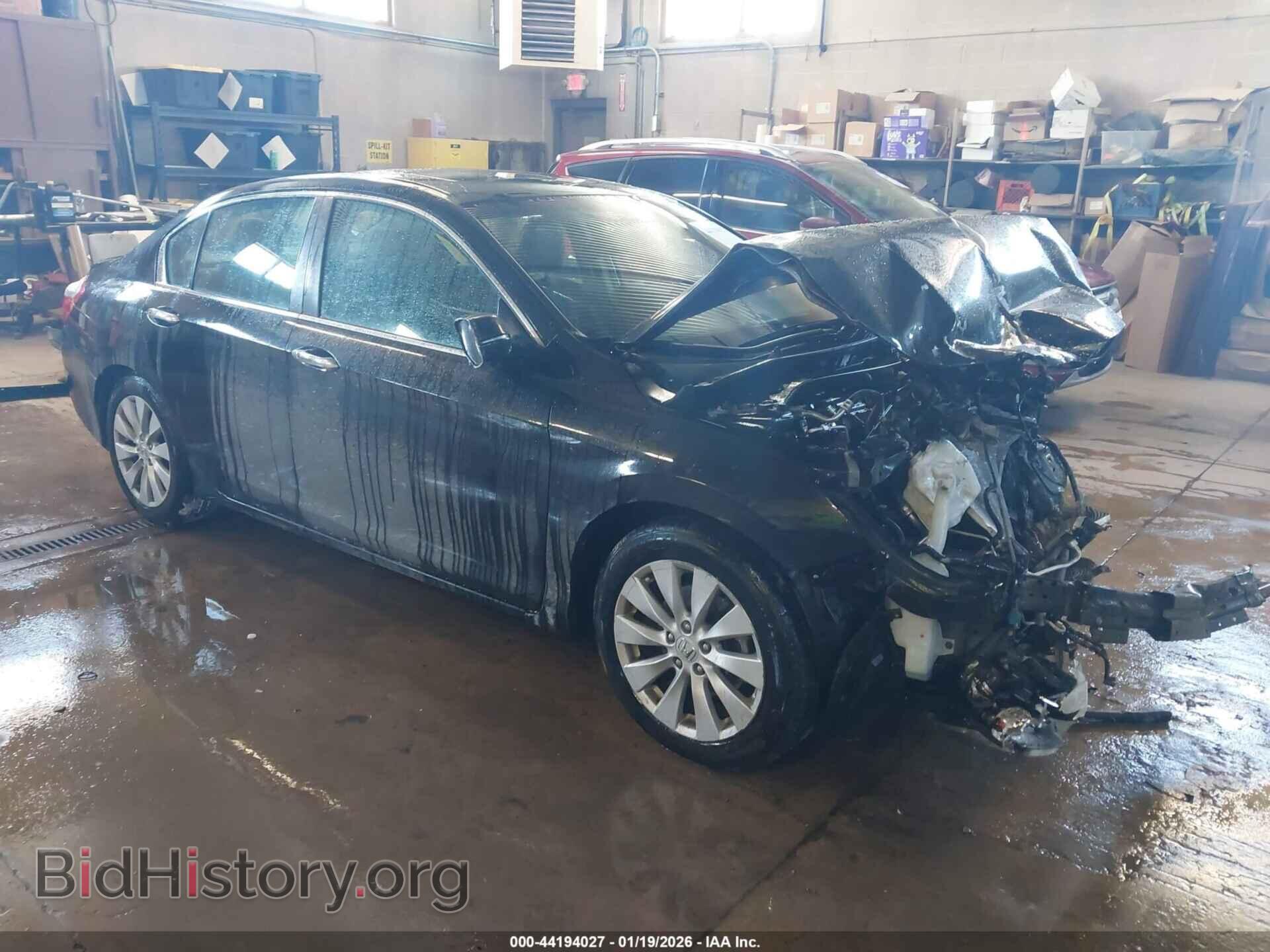 Photo 1HGCR2F80DA267765 - HONDA ACCORD 2013