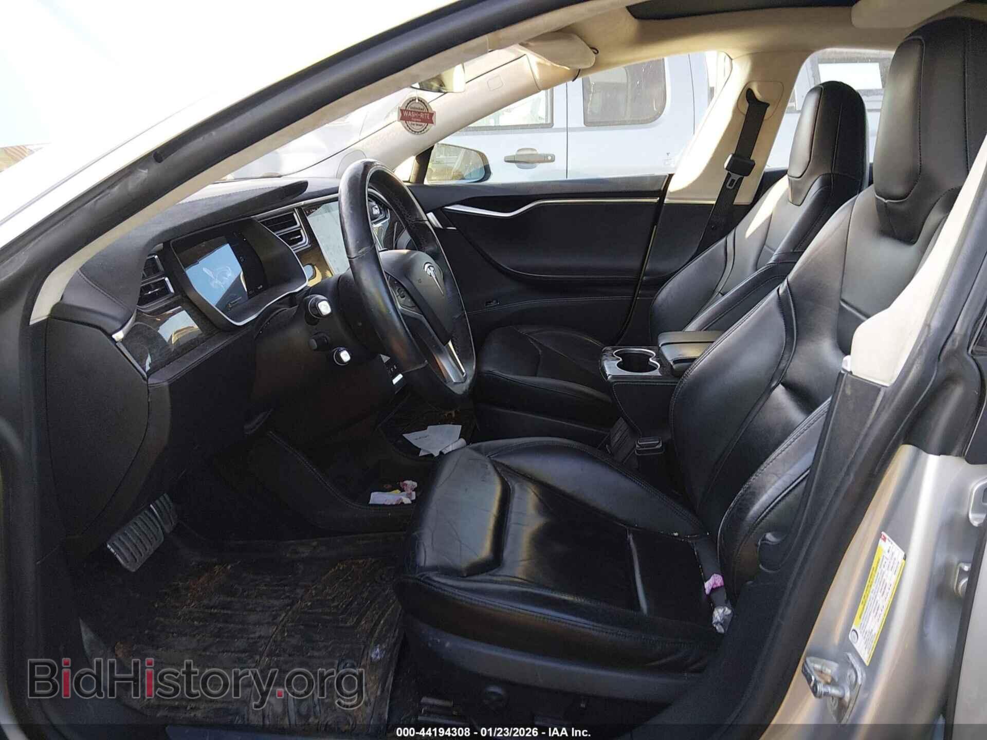 2015 TESLA MODEL S - VIN: 5YJSA4H25FFP68750 - Фото 5