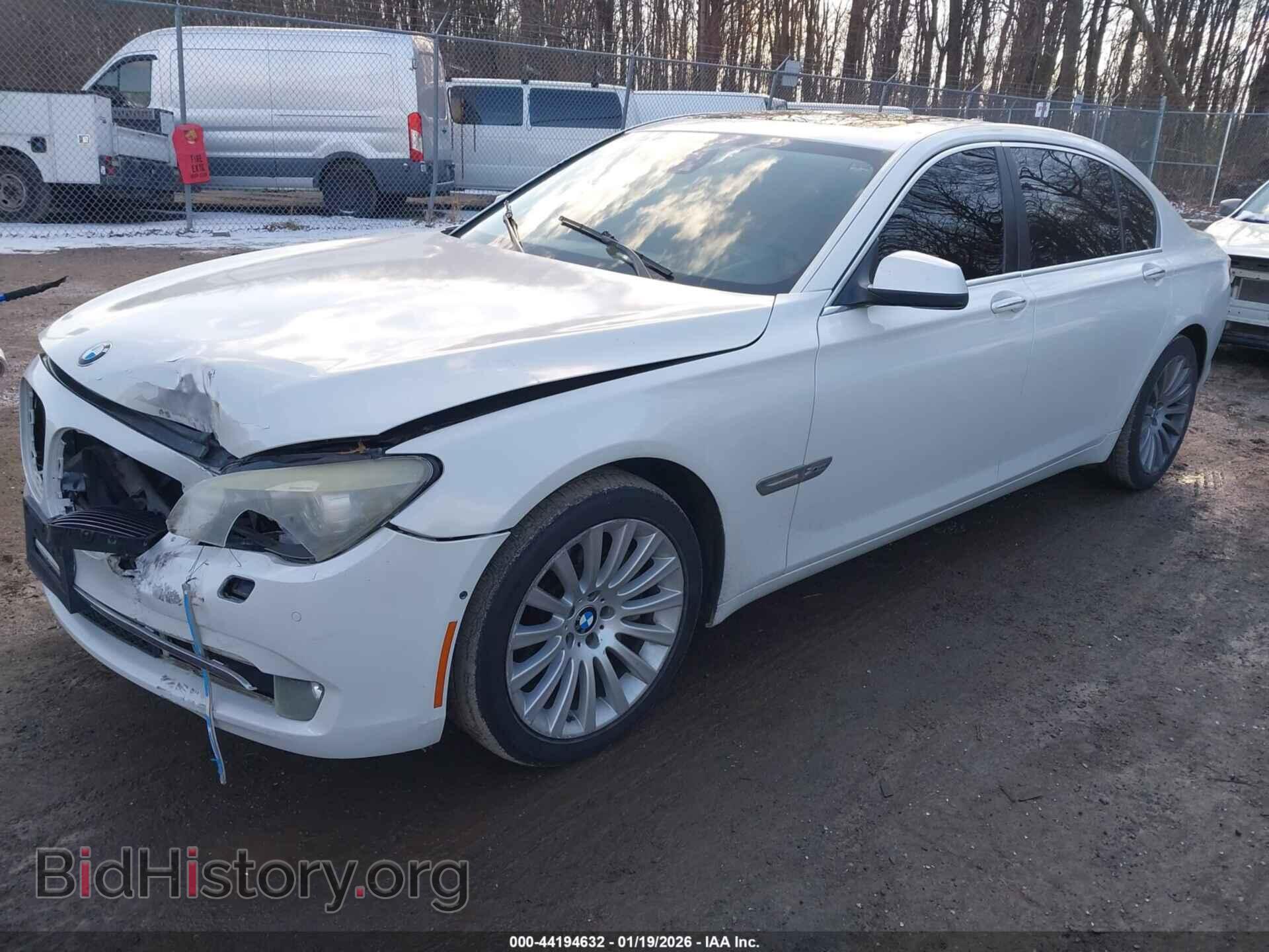 2012 BMW 750LI - VIN: WBAKC8C55CC435666 - Фото 2