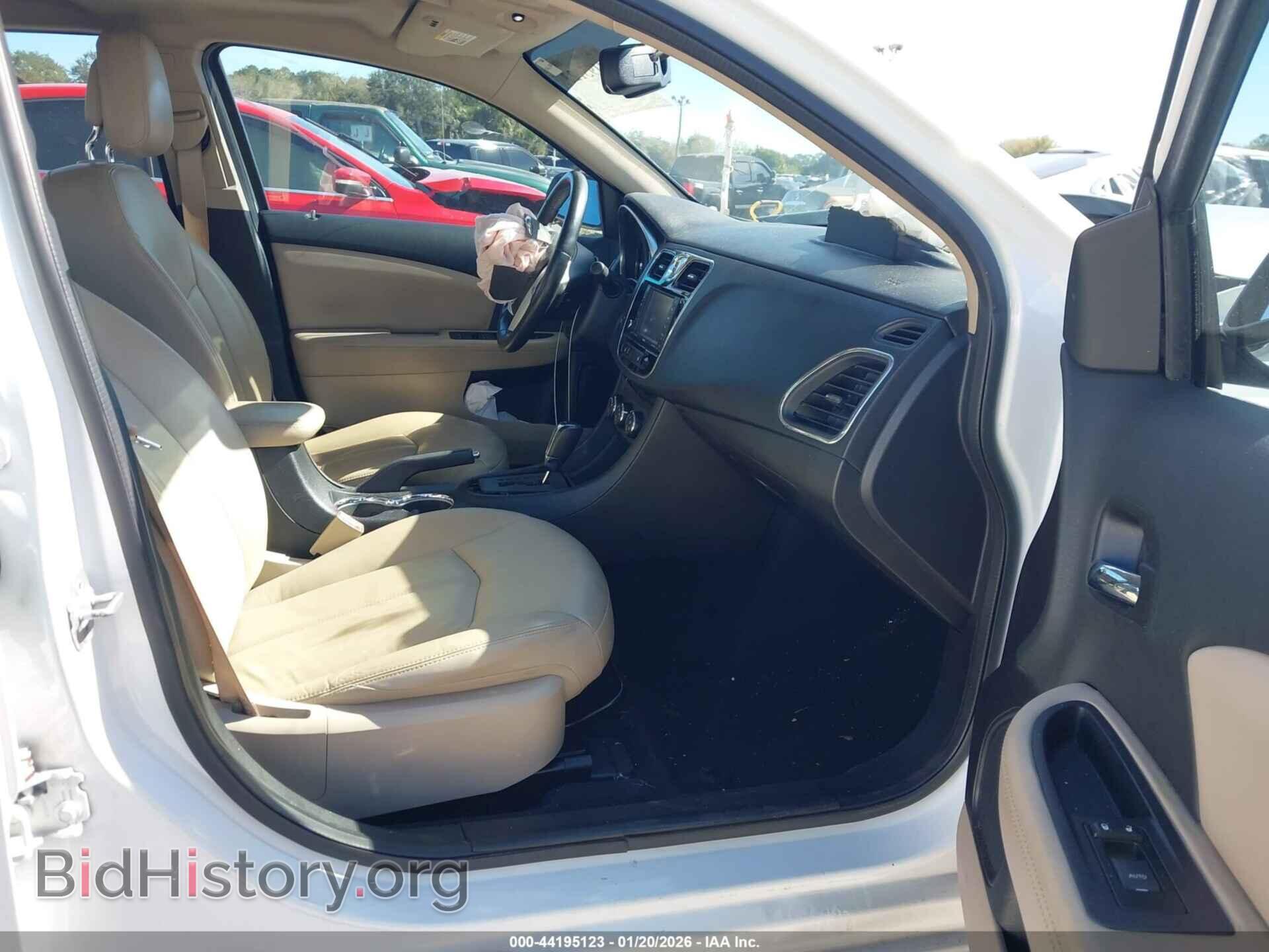 2012 CHRYSLER 200 - VIN: 1C3CCBCG0CN188717 - Photo 5
