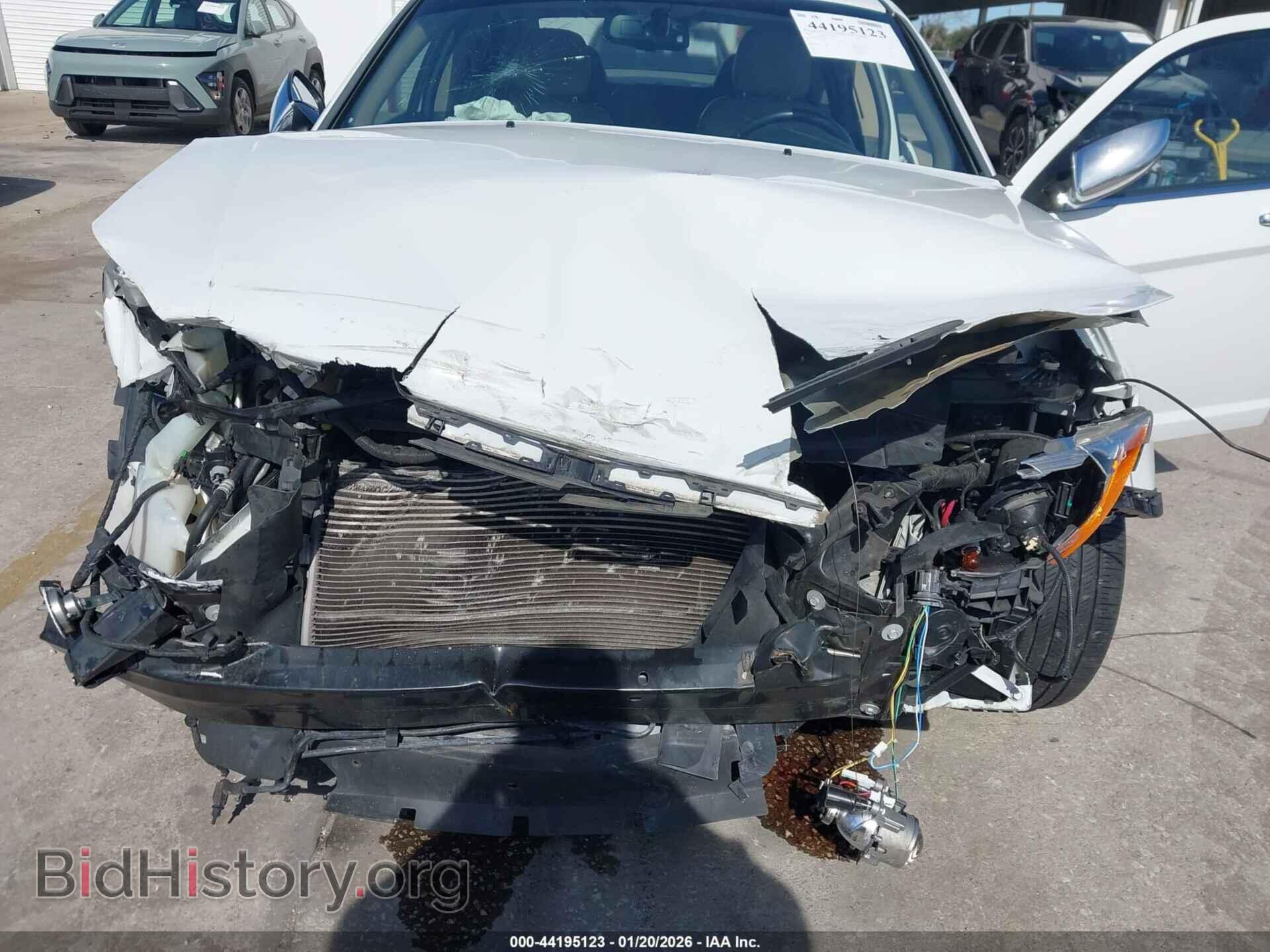 2012 CHRYSLER 200 - VIN: 1C3CCBCG0CN188717 - Photo 6