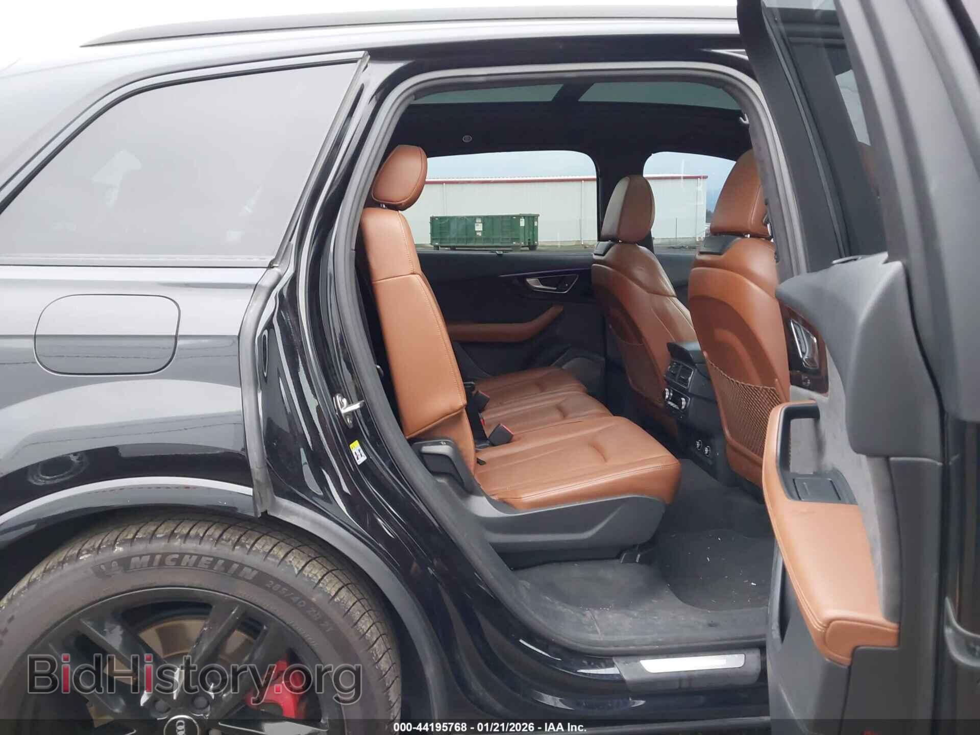 2018 AUDI Q7 - VIN: WA1VAAF75JD004594 - Фото 8
