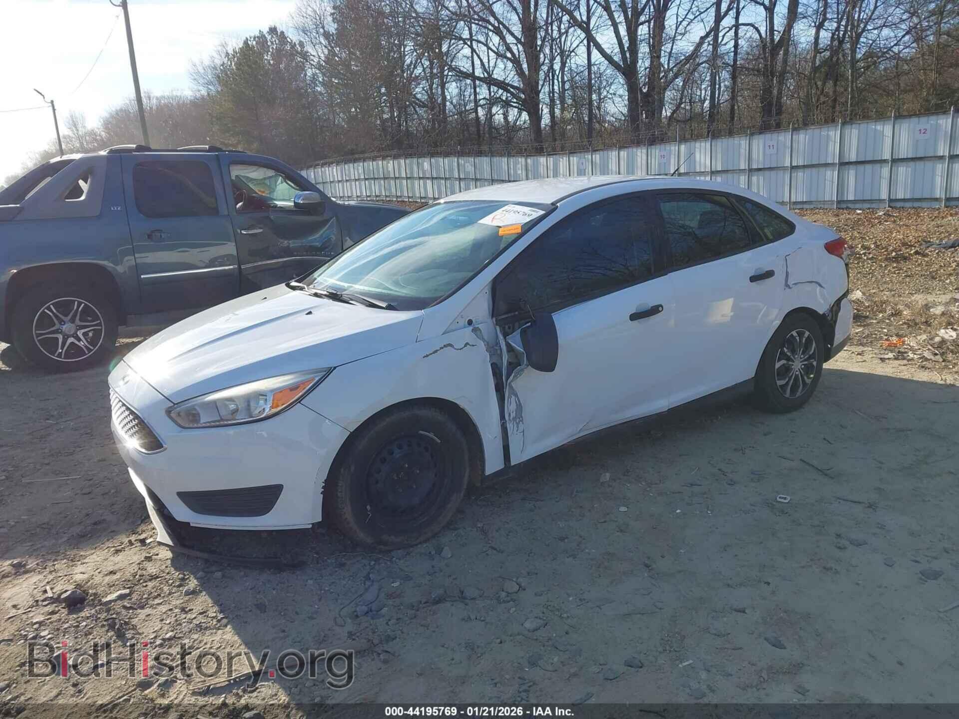 2016 FORD FOCUS - VIN: 1FADP3E29GL355093 - Фото 2