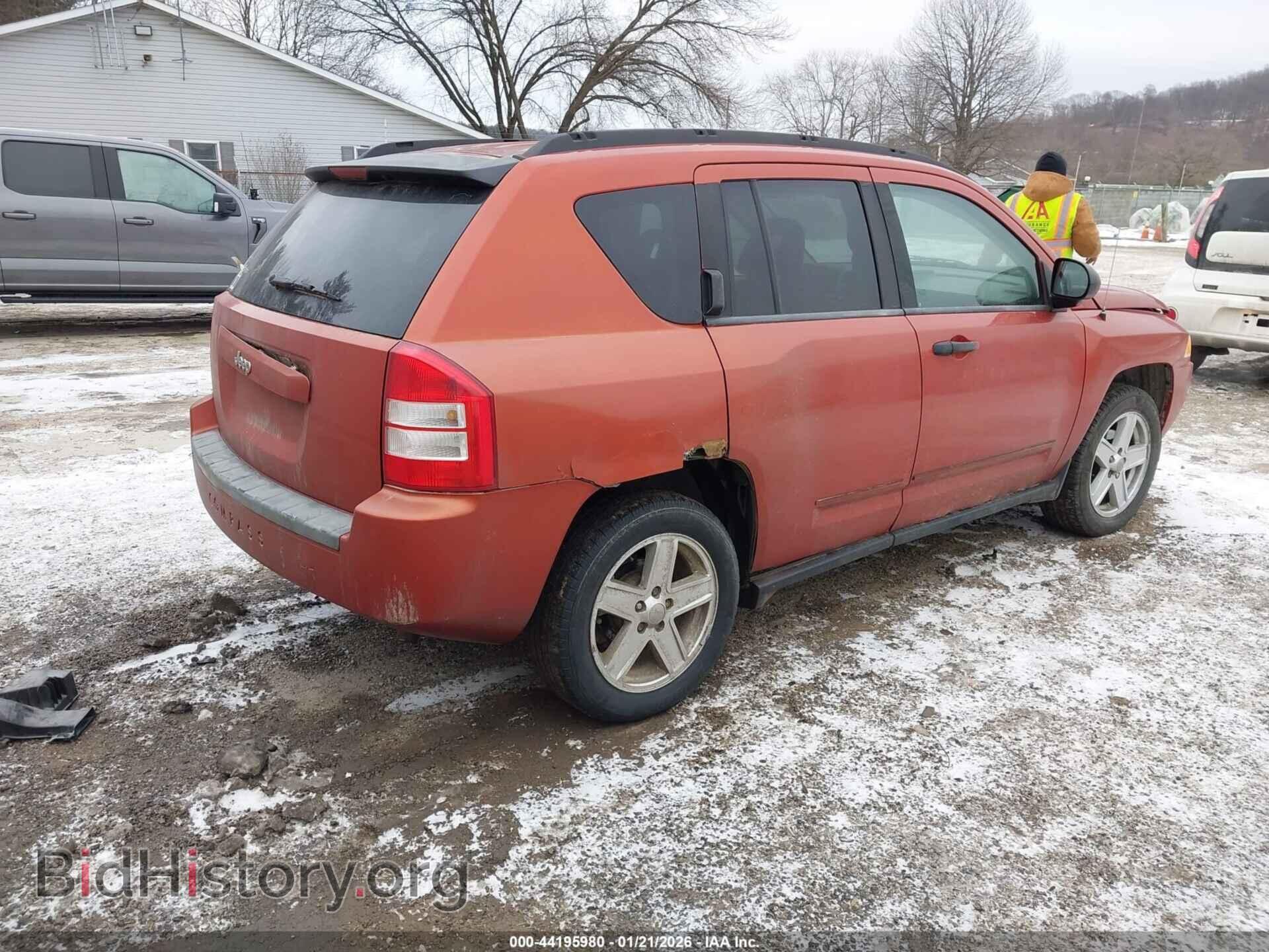 2008 JEEP COMPASS - VIN: 1J8FT47W48D554383 - Фото 4