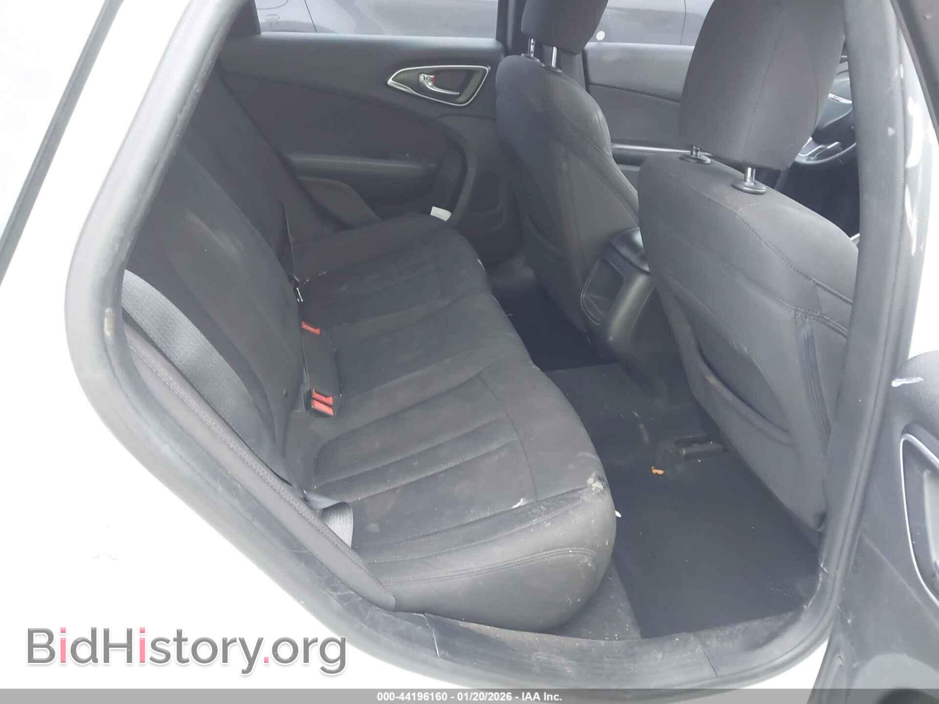 2015 CHRYSLER 200 - VIN: 1C3CCCAB9FN649236 - Фото 8