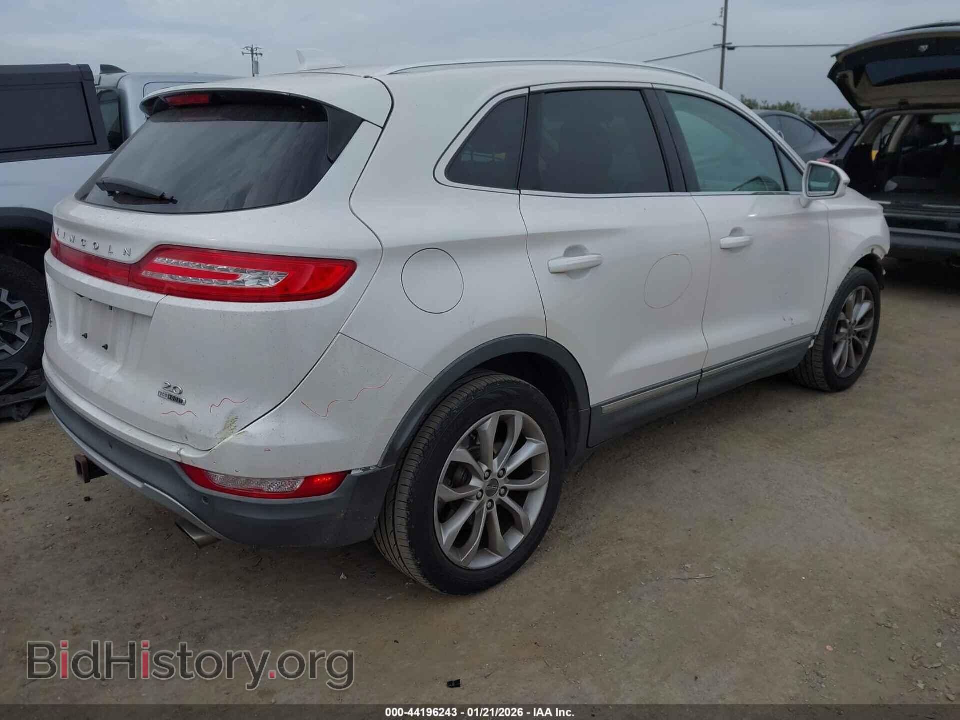 2016 LINCOLN MKC - VIN: 5LMCJ2C92GUJ23729 - Photo 4