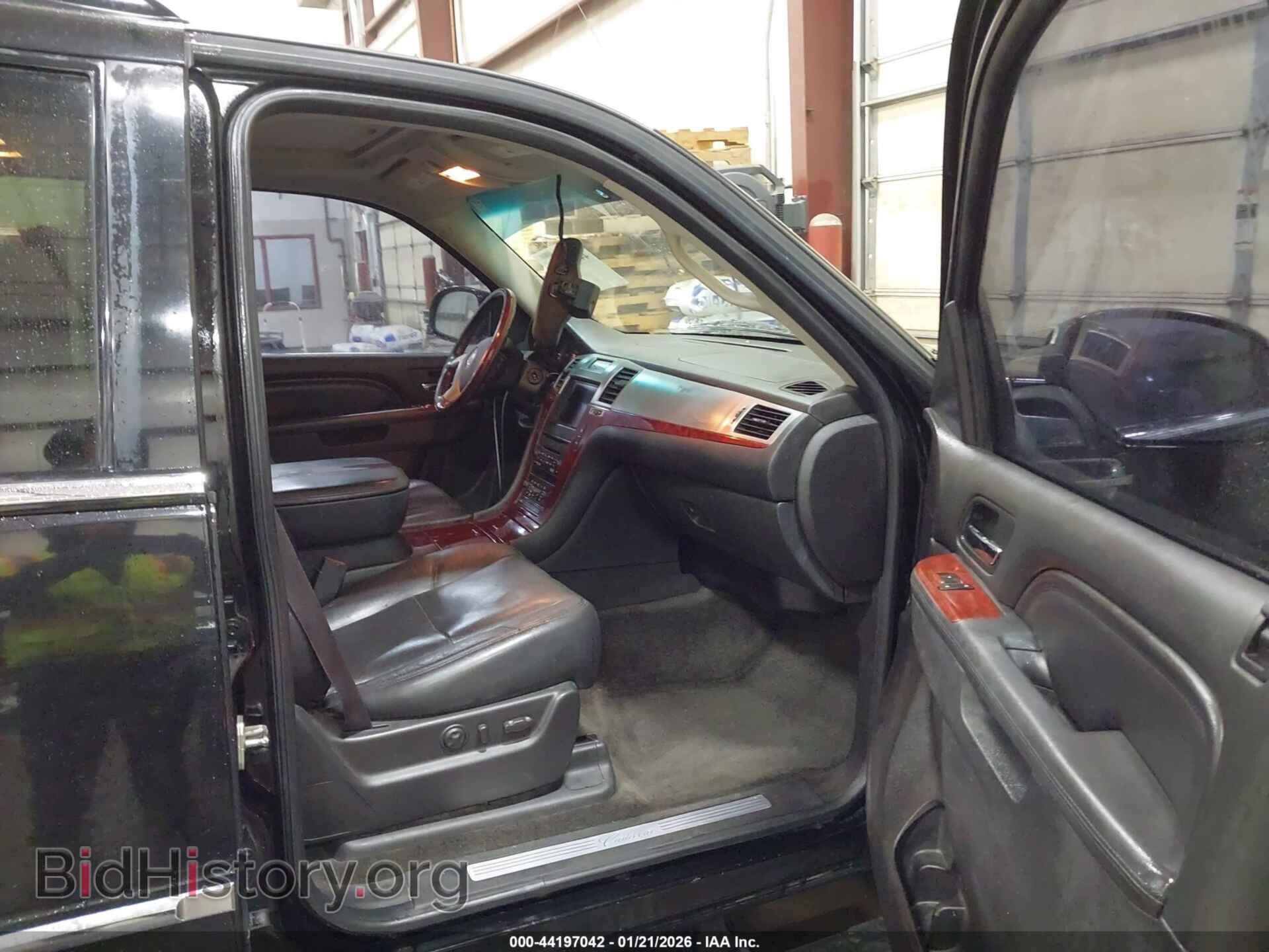 2011 CADILLAC ESCALADE - VIN: 1GYS4CEF0BR398931 - Фото 5