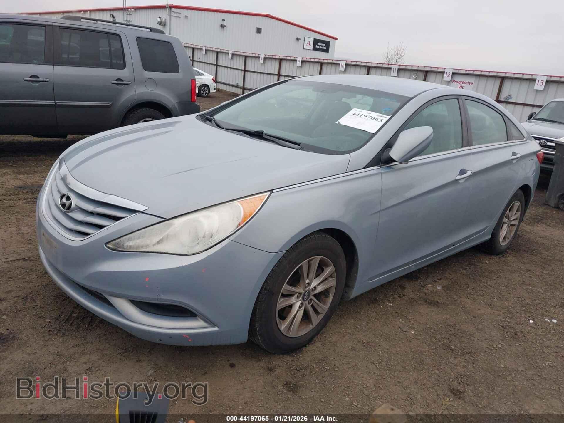 2011 HYUNDAI SONATA - VIN: 5NPEB4AC2BH053224 - Фото 2