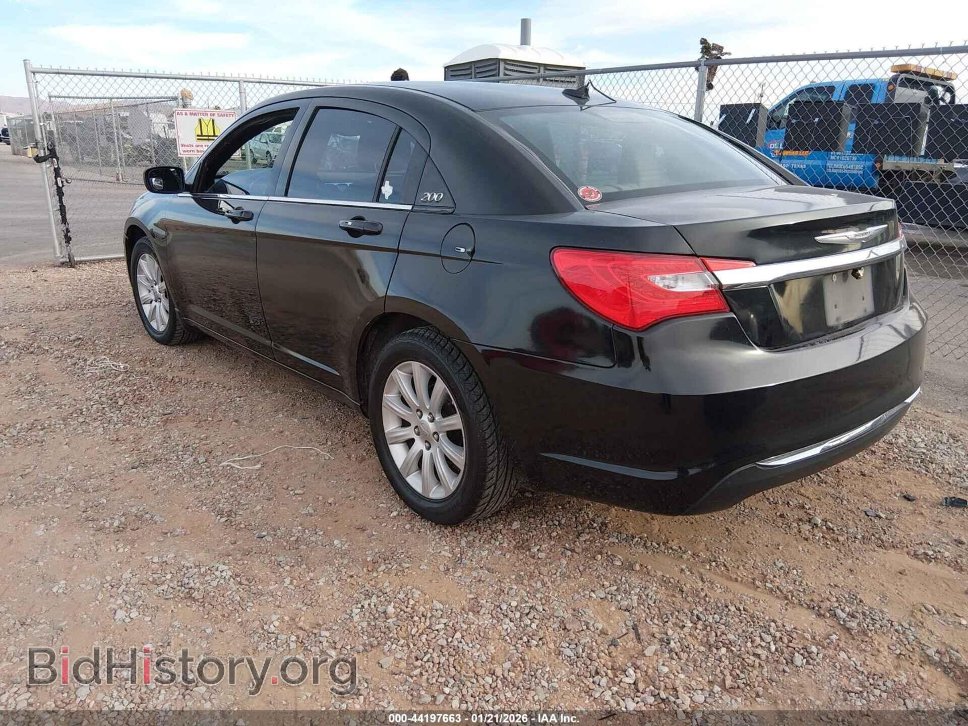 2011 CHRYSLER 200 - VIN: 1C3BC1FB1BN549750 - Фото 3