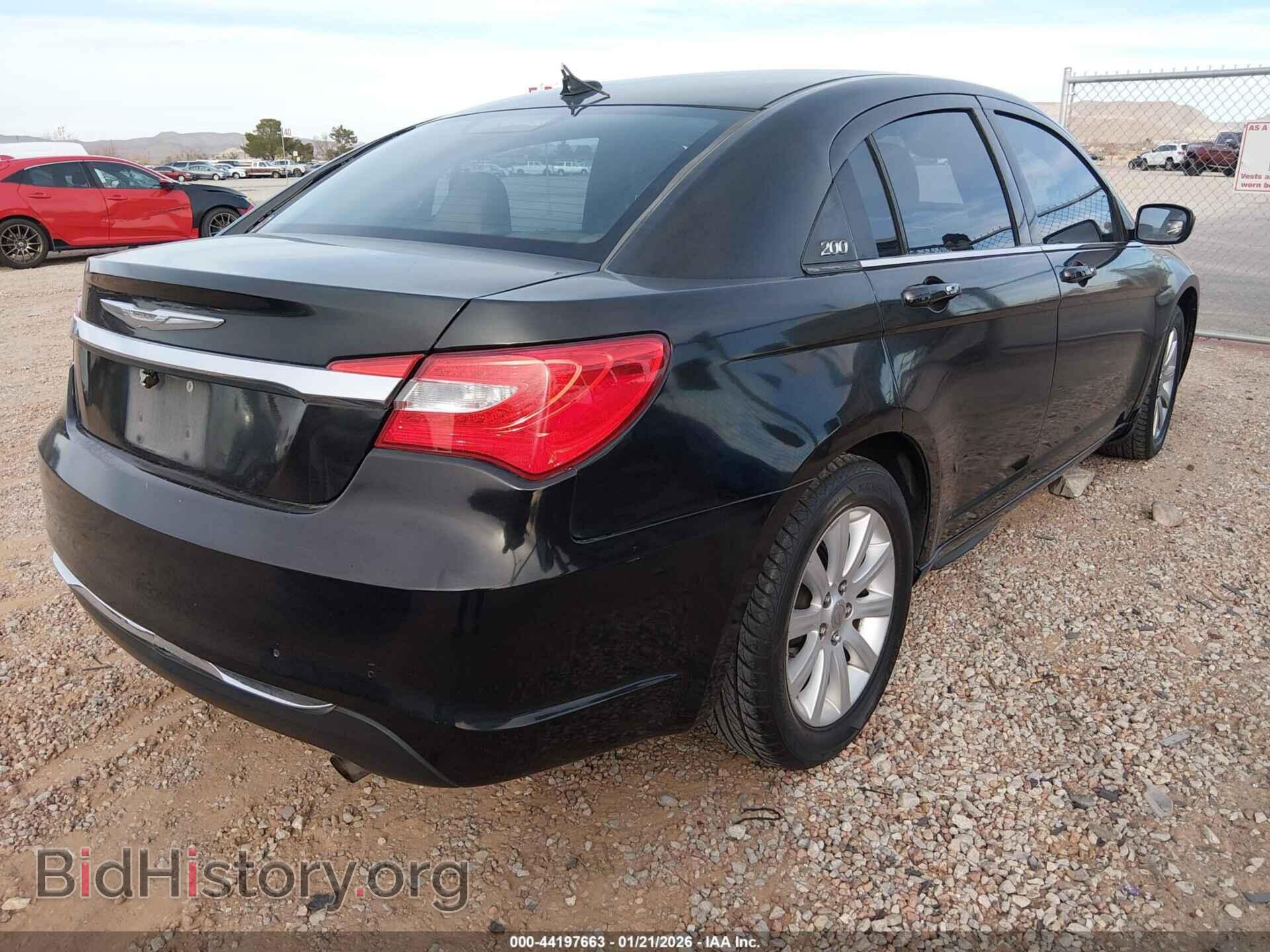 2011 CHRYSLER 200 - VIN: 1C3BC1FB1BN549750 - Фото 4