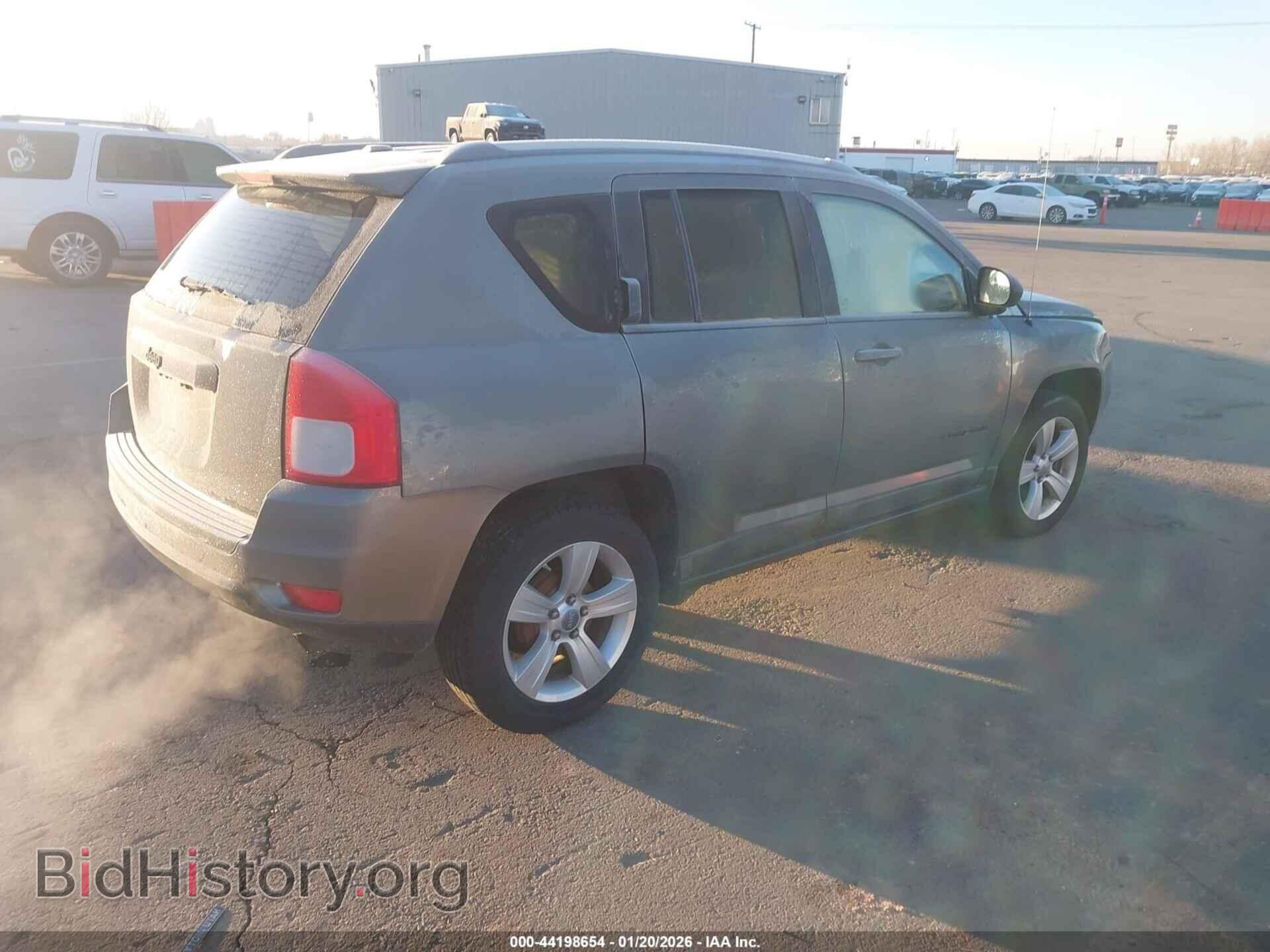 2011 JEEP COMPASS - VIN: 1J4NT1FA4BD209590 - Photo 4