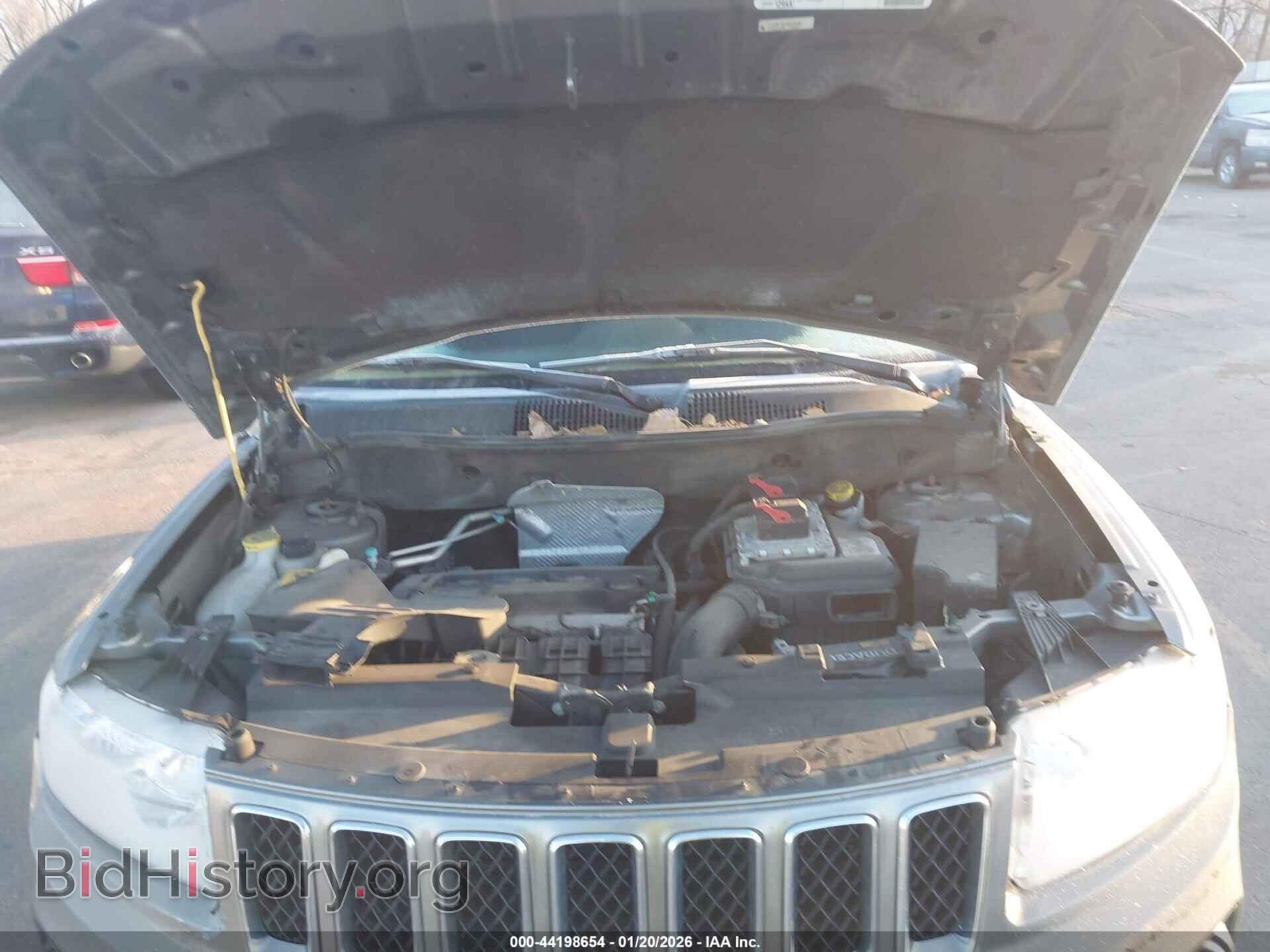 2011 JEEP COMPASS - VIN: 1J4NT1FA4BD209590 - Photo 10
