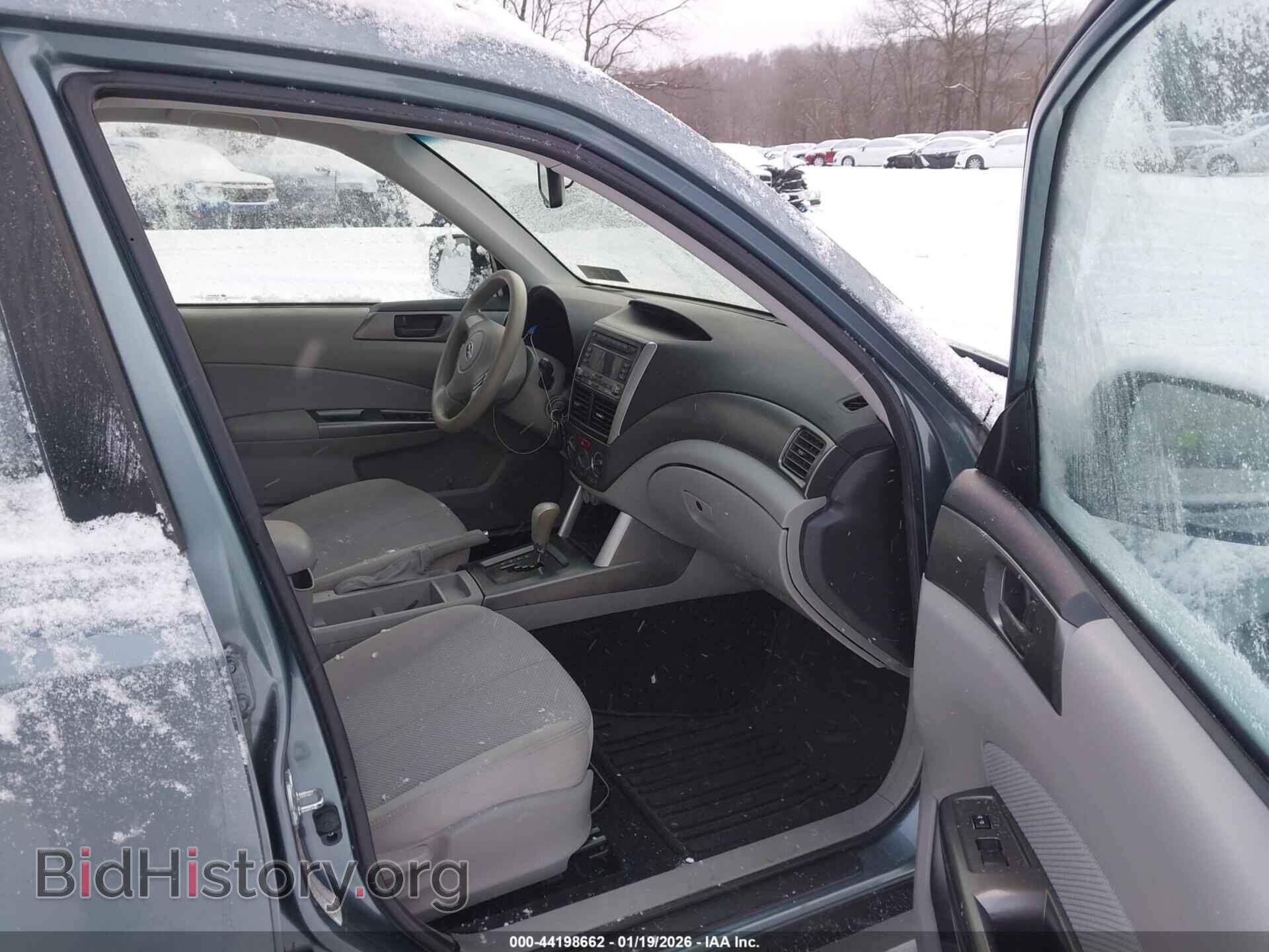 2011 SUBARU FORESTER - VIN: JF2SHABC2BH746146 - Фото 5