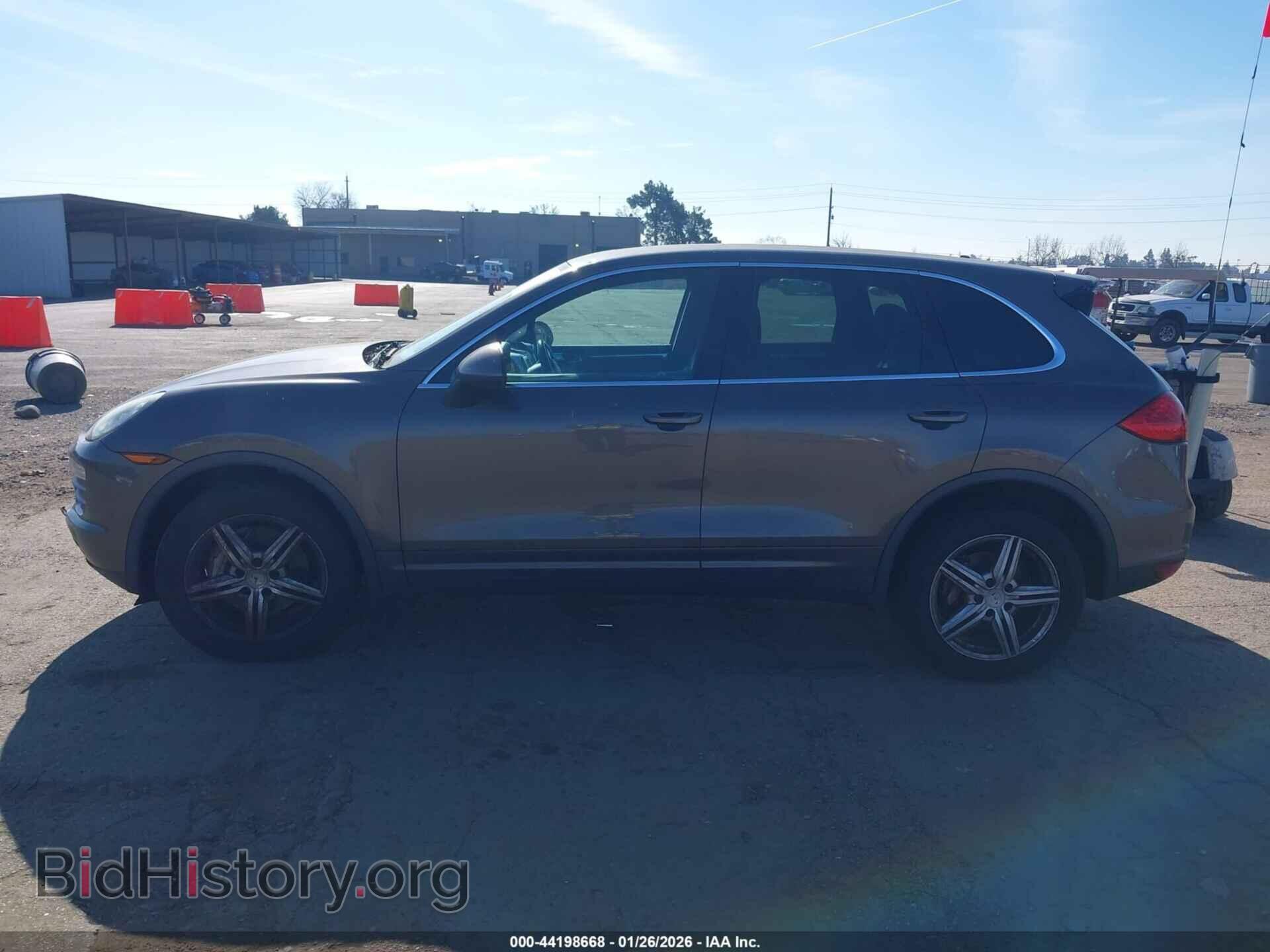 2011 PORSCHE CAYENNE - VIN: WP1AB2A2XBLA41939 - Фото 14