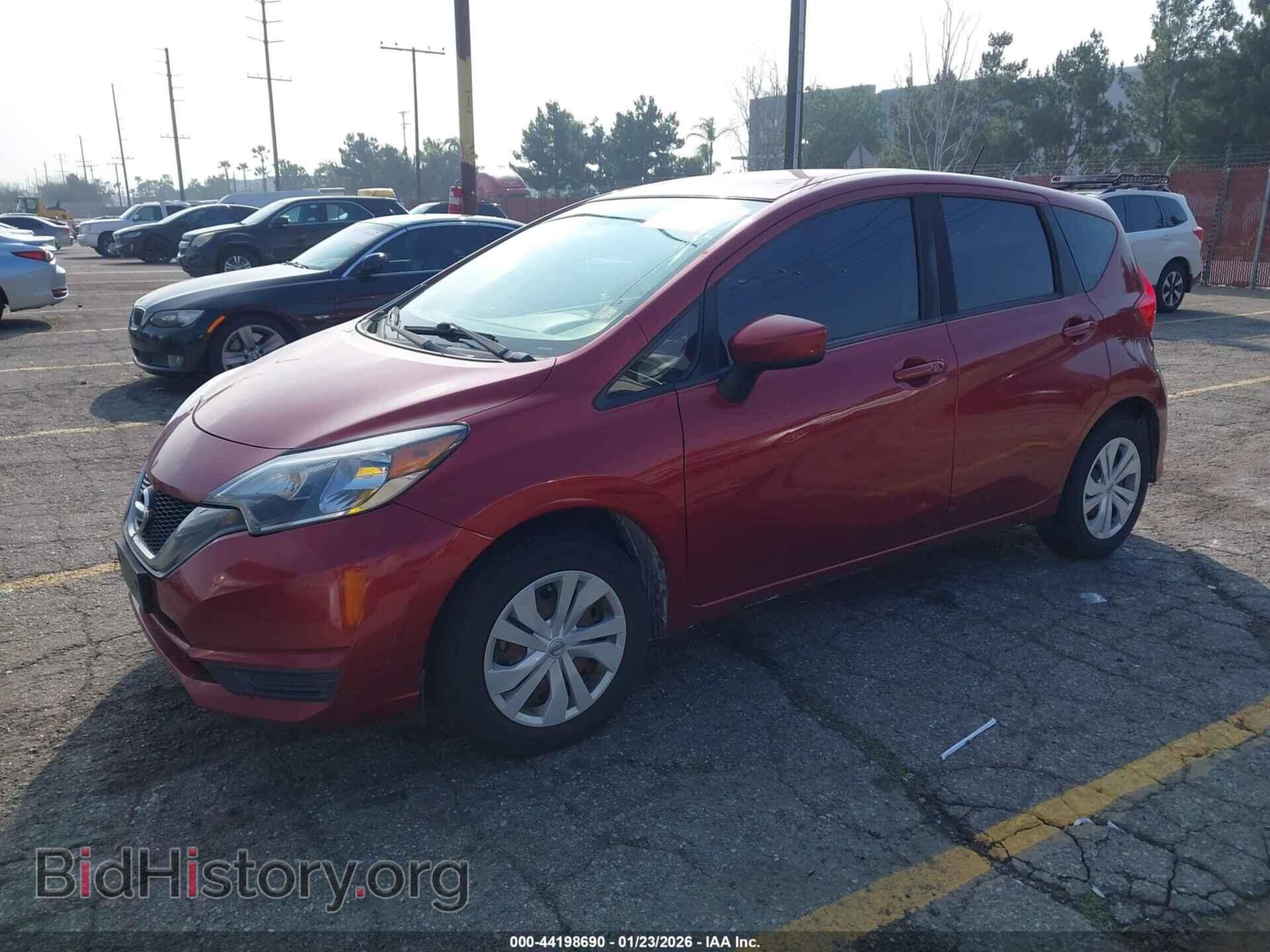 2018 NISSAN VERSA NOTE - VIN: 3N1CE2CP4JL358096 - Фото 2
