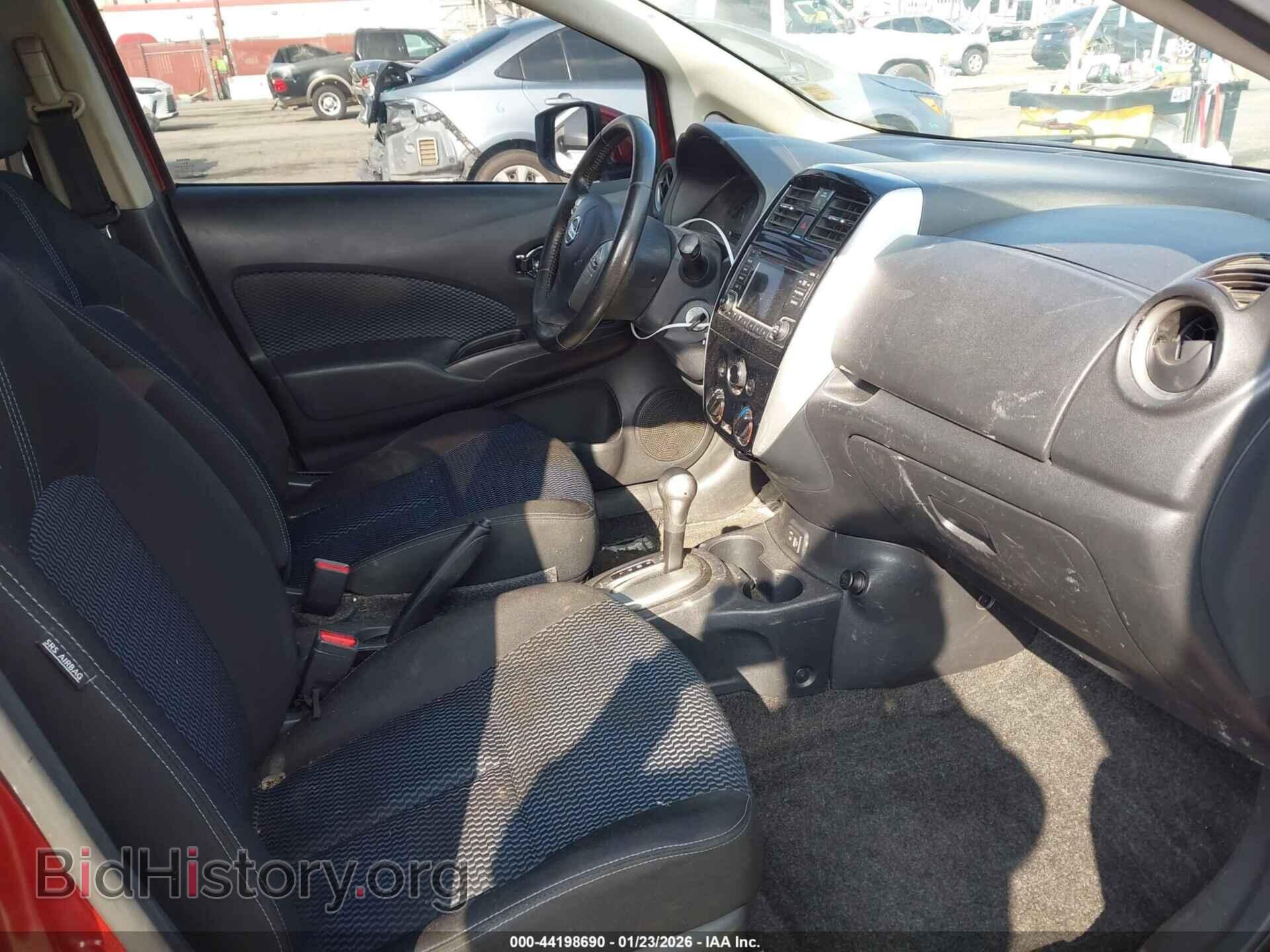 2018 NISSAN VERSA NOTE - VIN: 3N1CE2CP4JL358096 - Фото 5