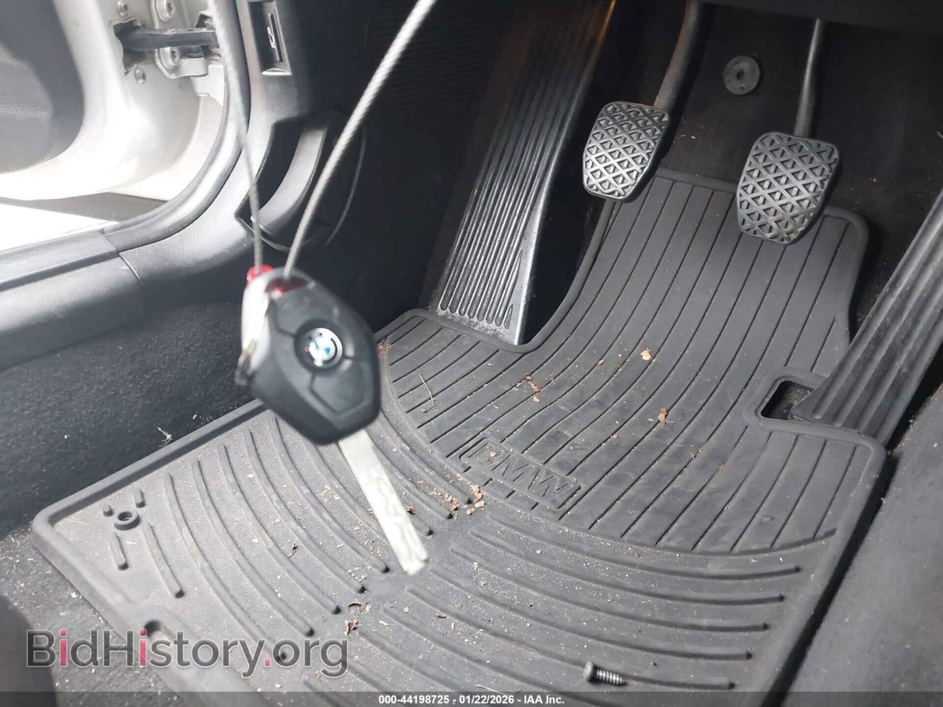 2005 BMW Z4 - VIN: 4USBT33555LR71004 - Фото 11