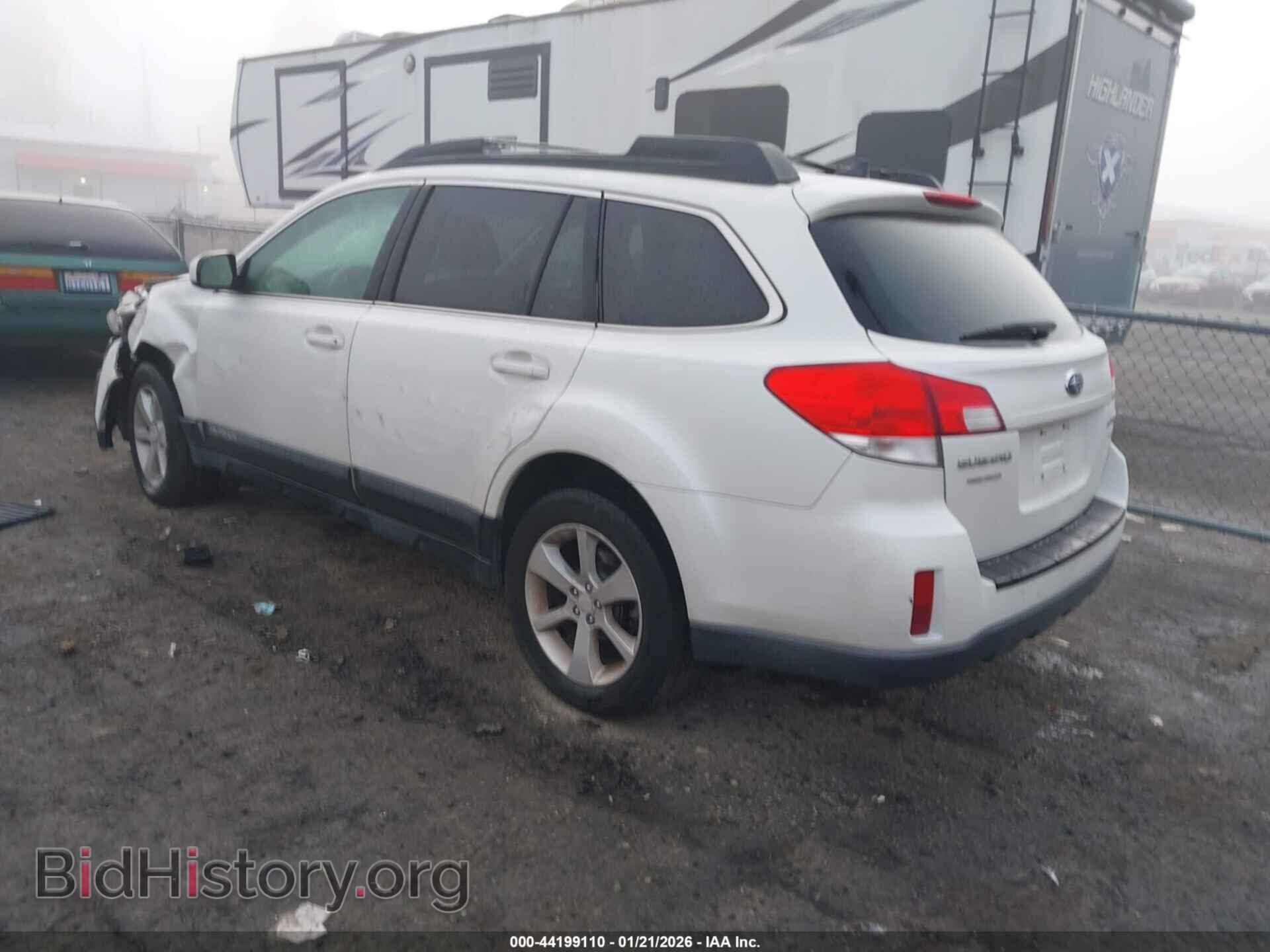 2014 SUBARU OUTBACK - VIN: 4S4BRBCC4E3305096 - Фото 3