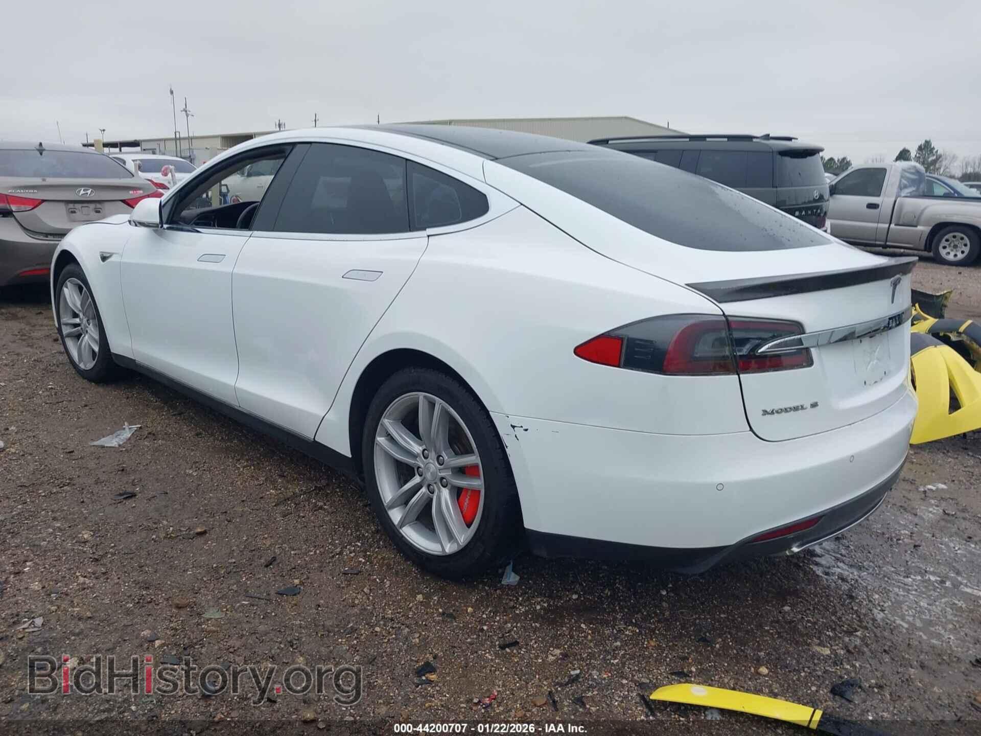2014 TESLA MODEL S - VIN: 5YJSA1H15EFP52116 - Фото 3