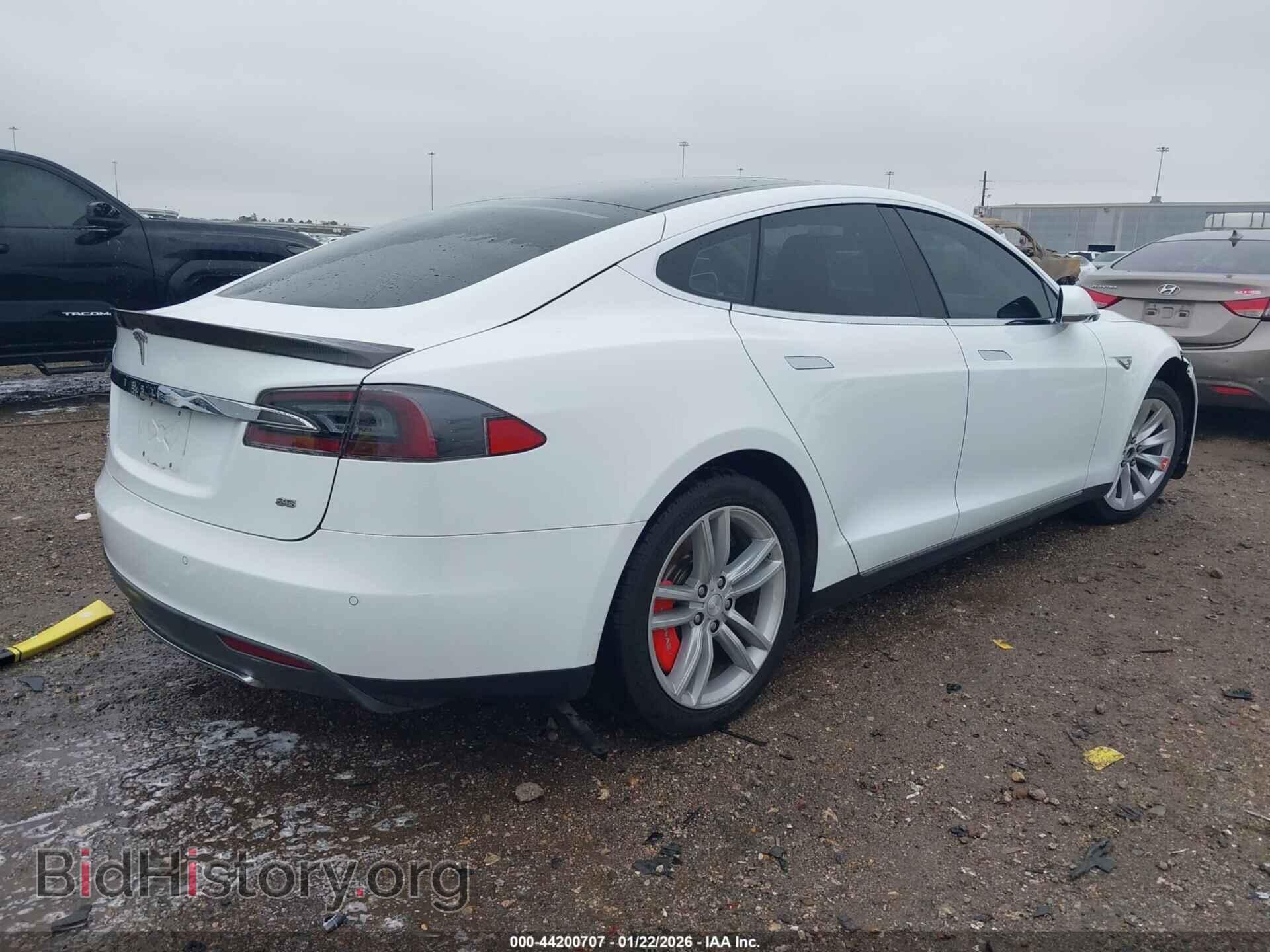 2014 TESLA MODEL S - VIN: 5YJSA1H15EFP52116 - Фото 4