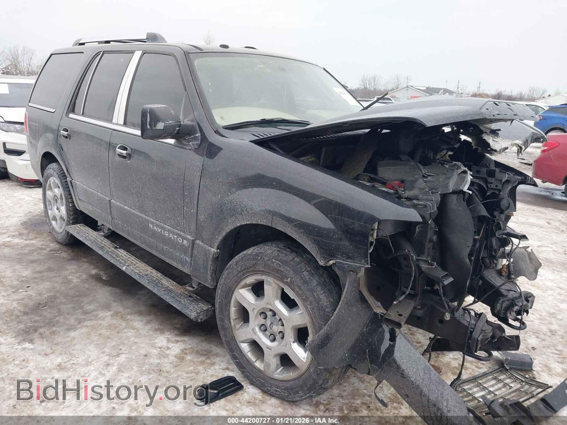 Photo 5LMJJ2H5XAEJ02173 - LINCOLN NAVIGATOR 2010