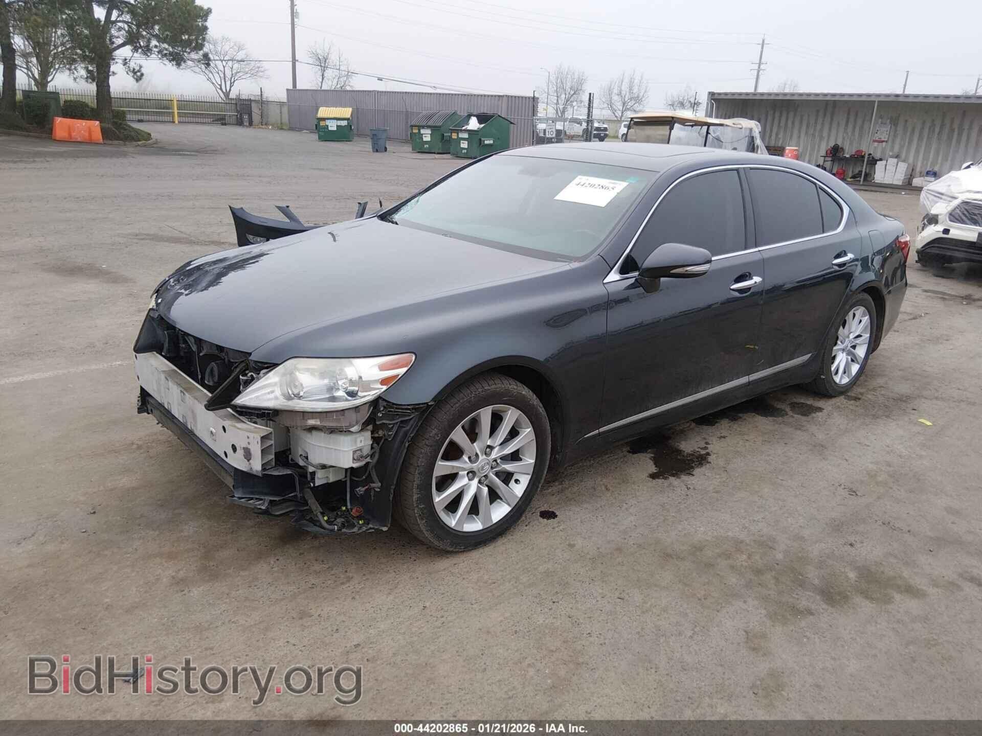 2011 LEXUS LS 460 - VIN: JTHBL5EF9B5107840 - Фото 2