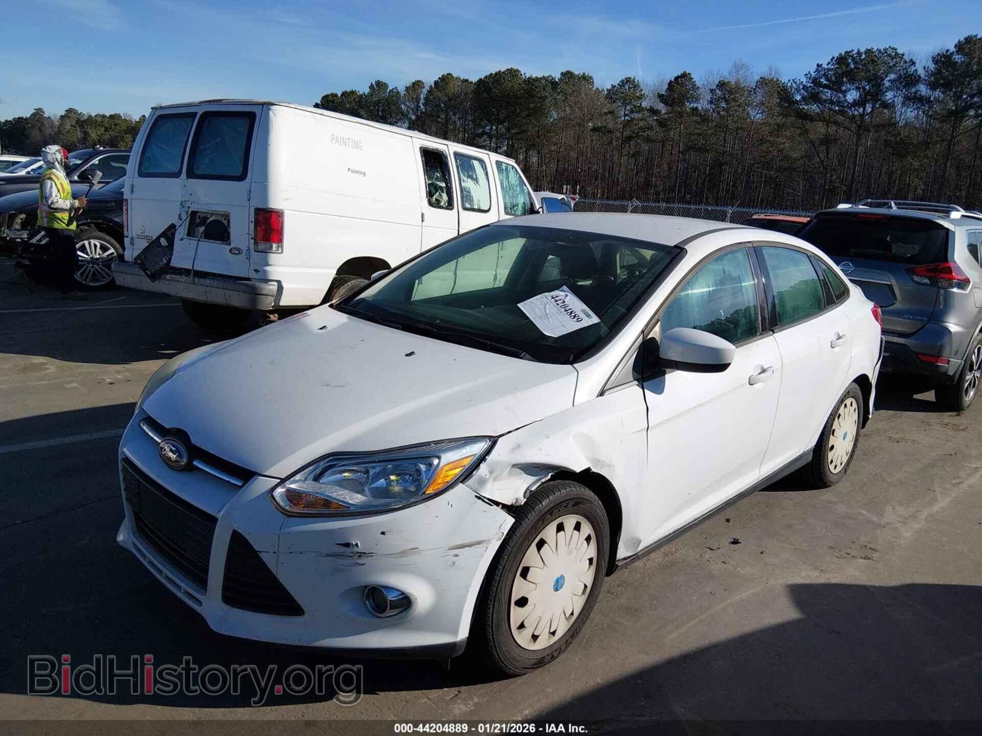 2012 FORD FOCUS - VIN: 1FAHP3F24CL260211 - Фото 2