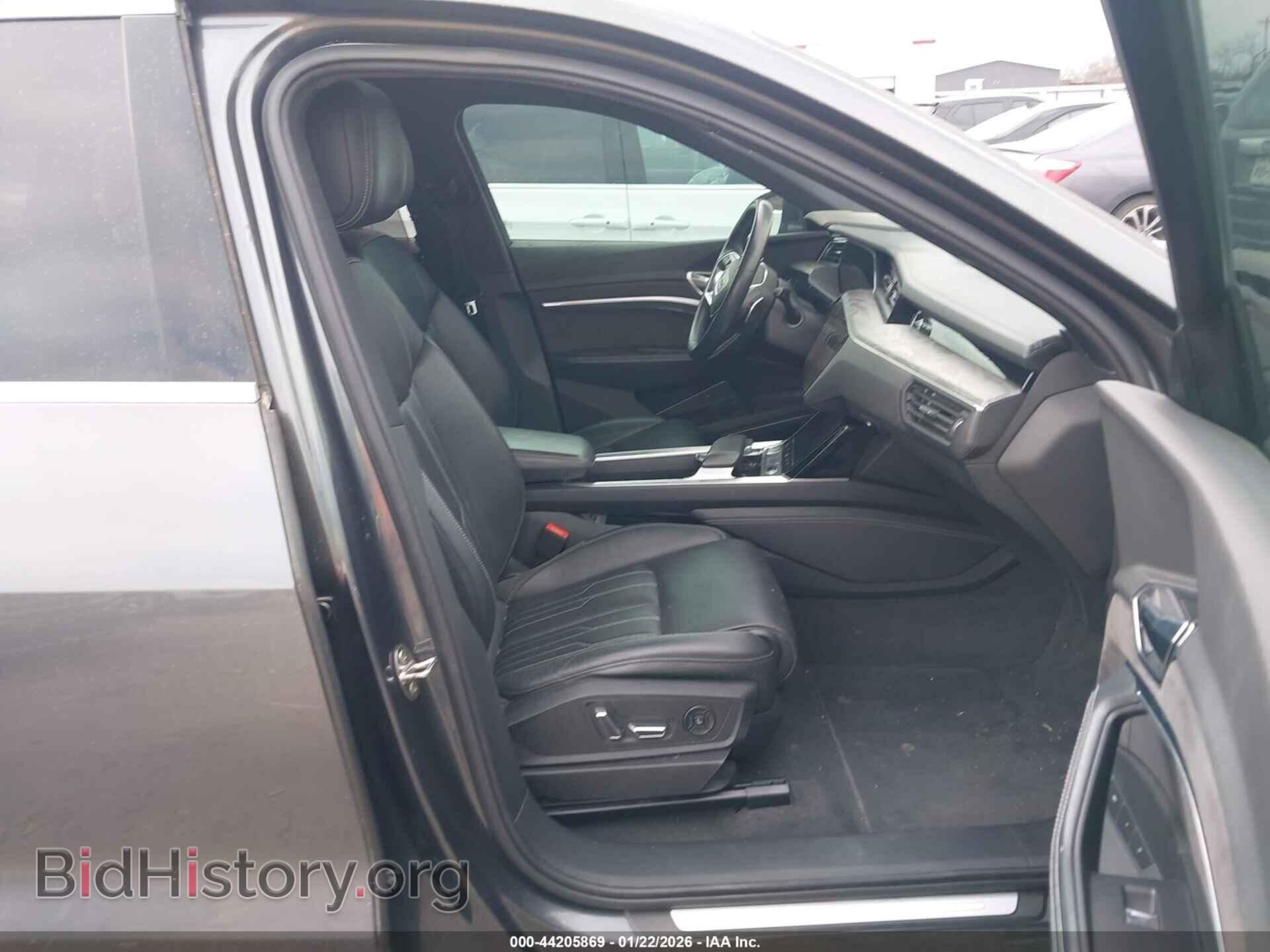 2019 AUDI E-TRON - VIN: WA1VAAGE1KB007017 - Фото 5