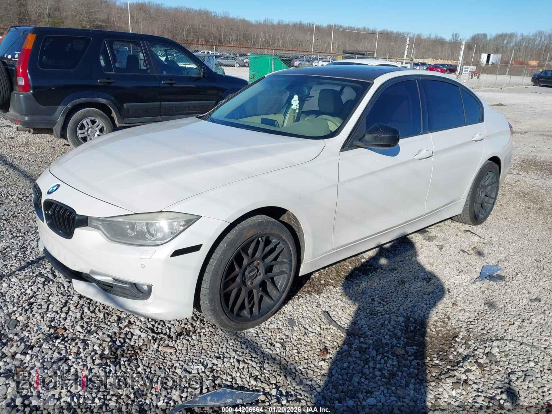 2013 BMW 328I - VIN: WBA3B3C51DF542191 - Фото 2