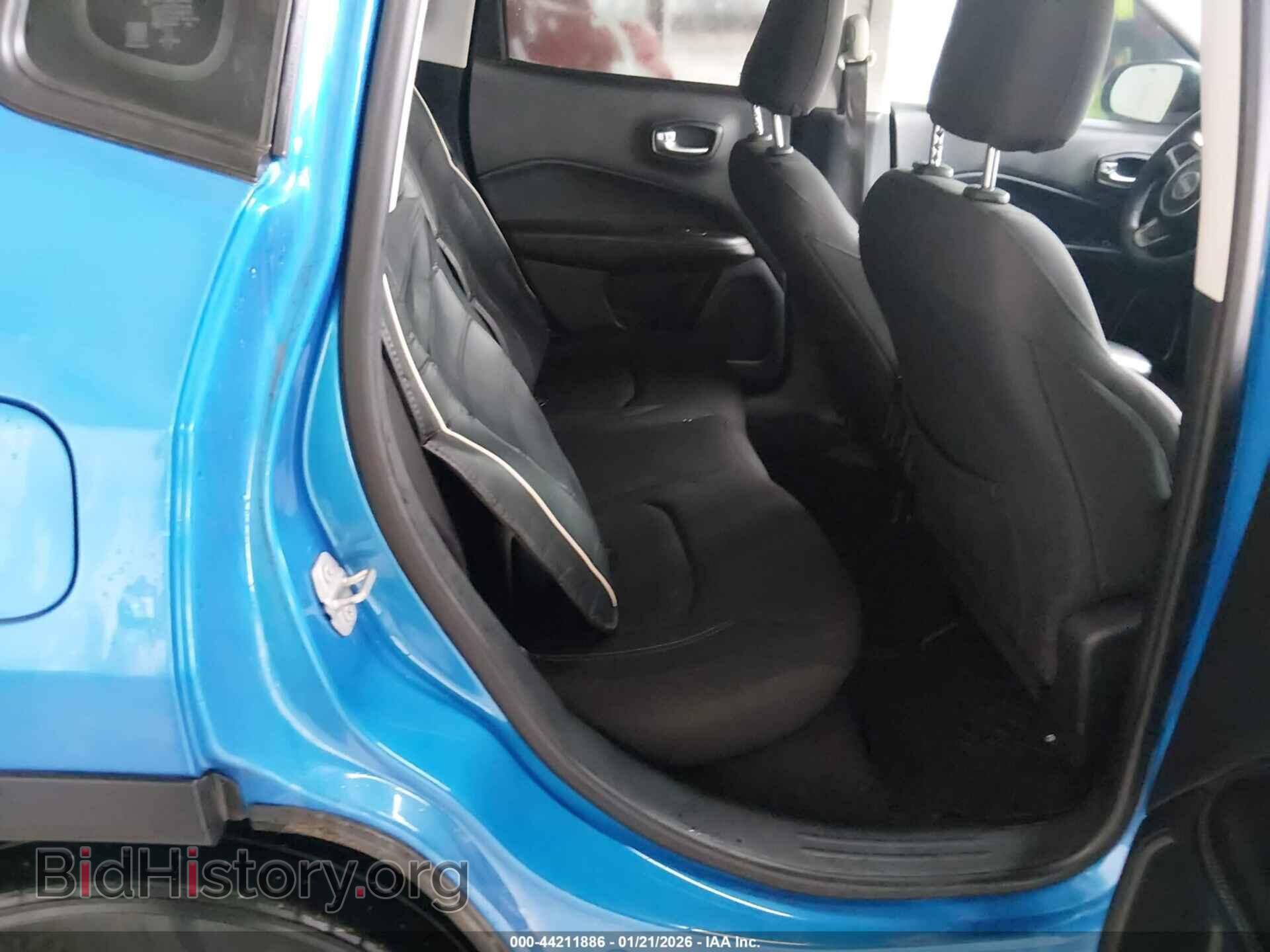 2018 JEEP COMPASS - VIN: 3C4NJCAB6JT250657 - Фото 8