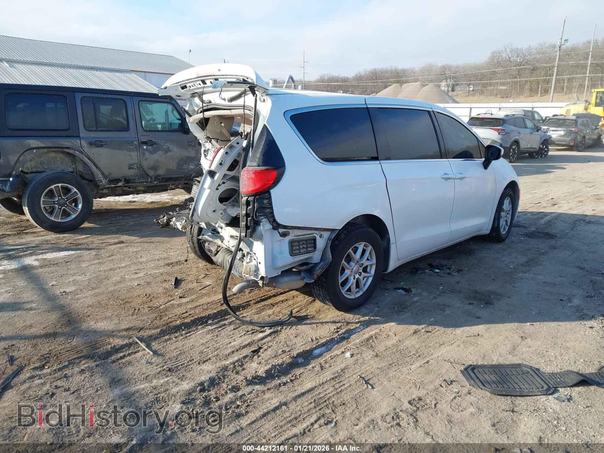 2017 CHRYSLER PACIFICA - VIN: 2C4RC1CG7HR597940 - Photo 4
