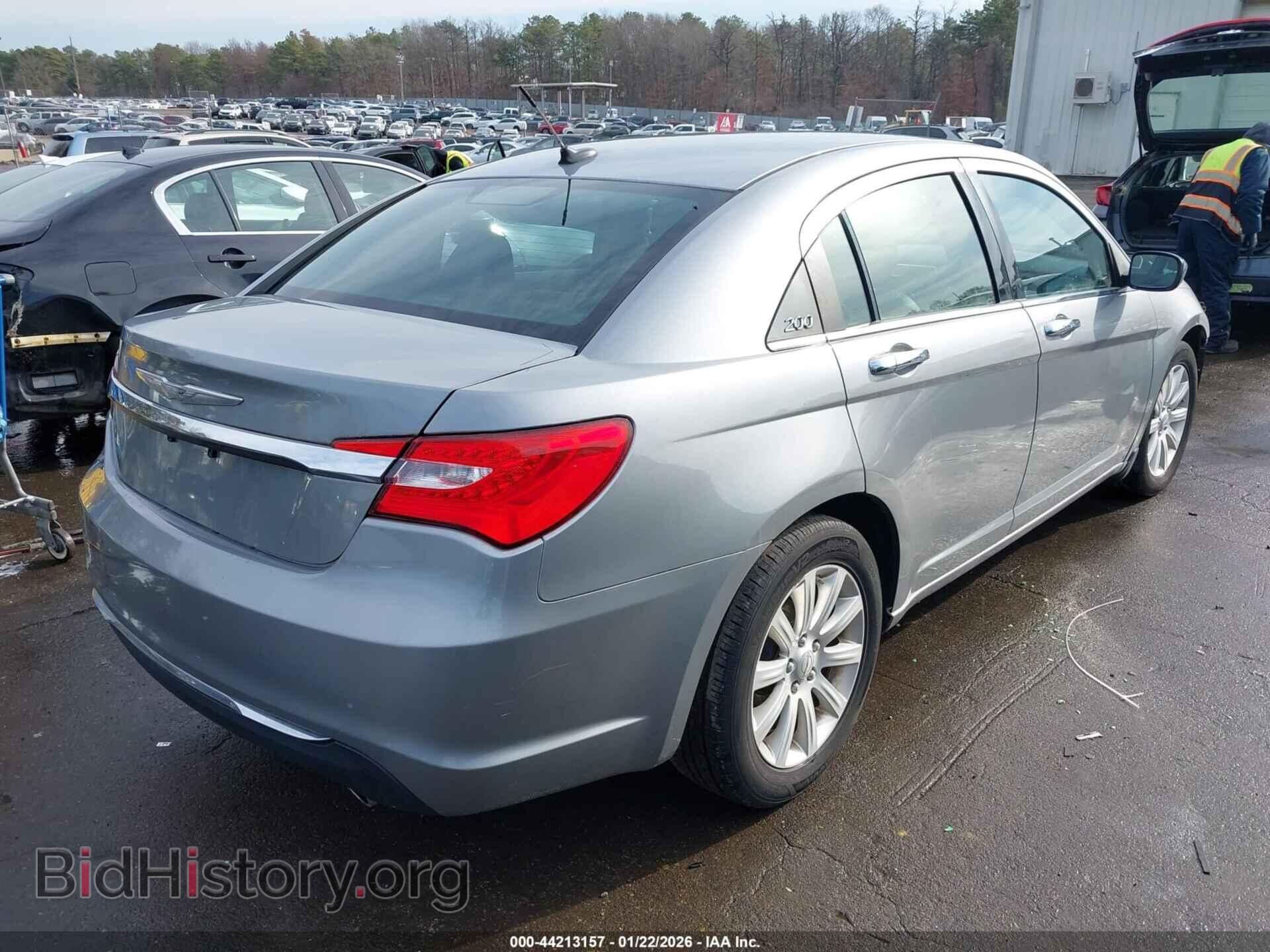 2013 CHRYSLER 200 - VIN: 1C3CCBCG7DN651745 - Фото 4