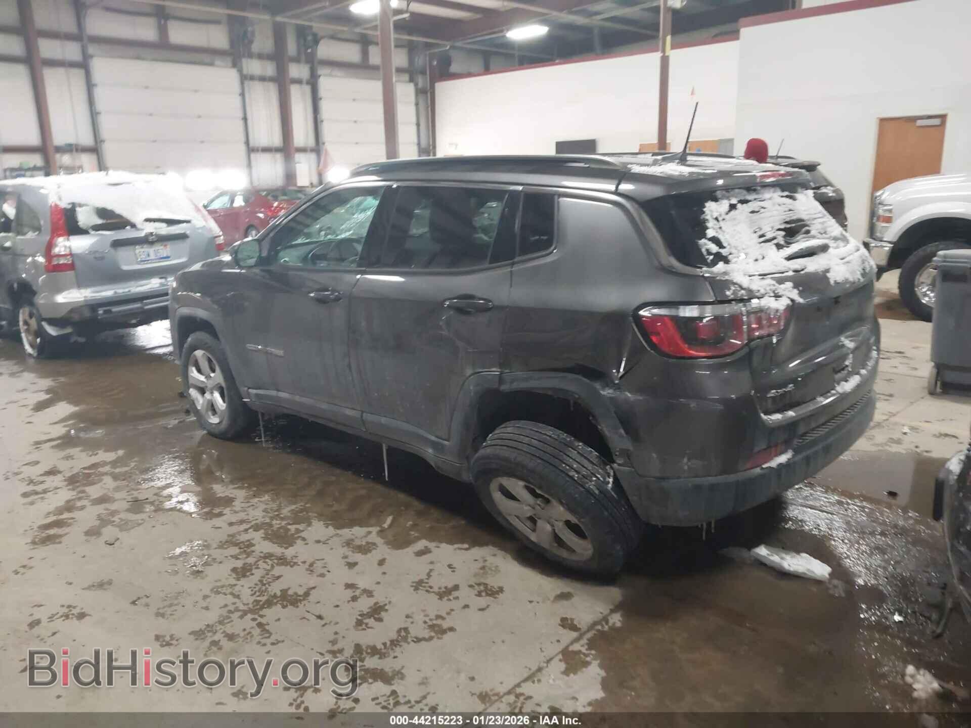 2019 JEEP COMPASS - VIN: 3C4NJDBB8KT602207 - Фото 3