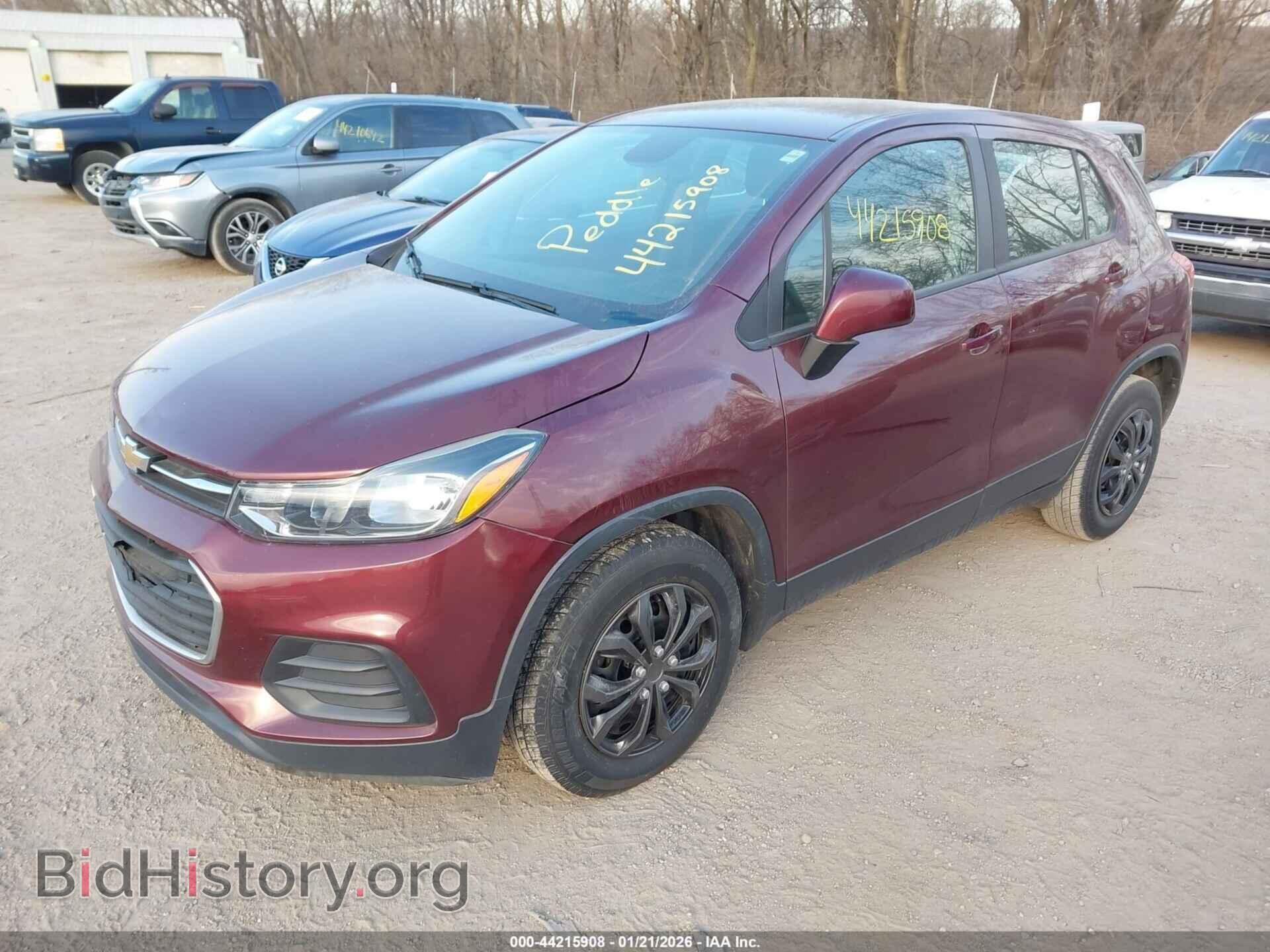 2017 CHEVROLET TRAX - VIN: 3GNCJKSB3HL270768 - Фото 2
