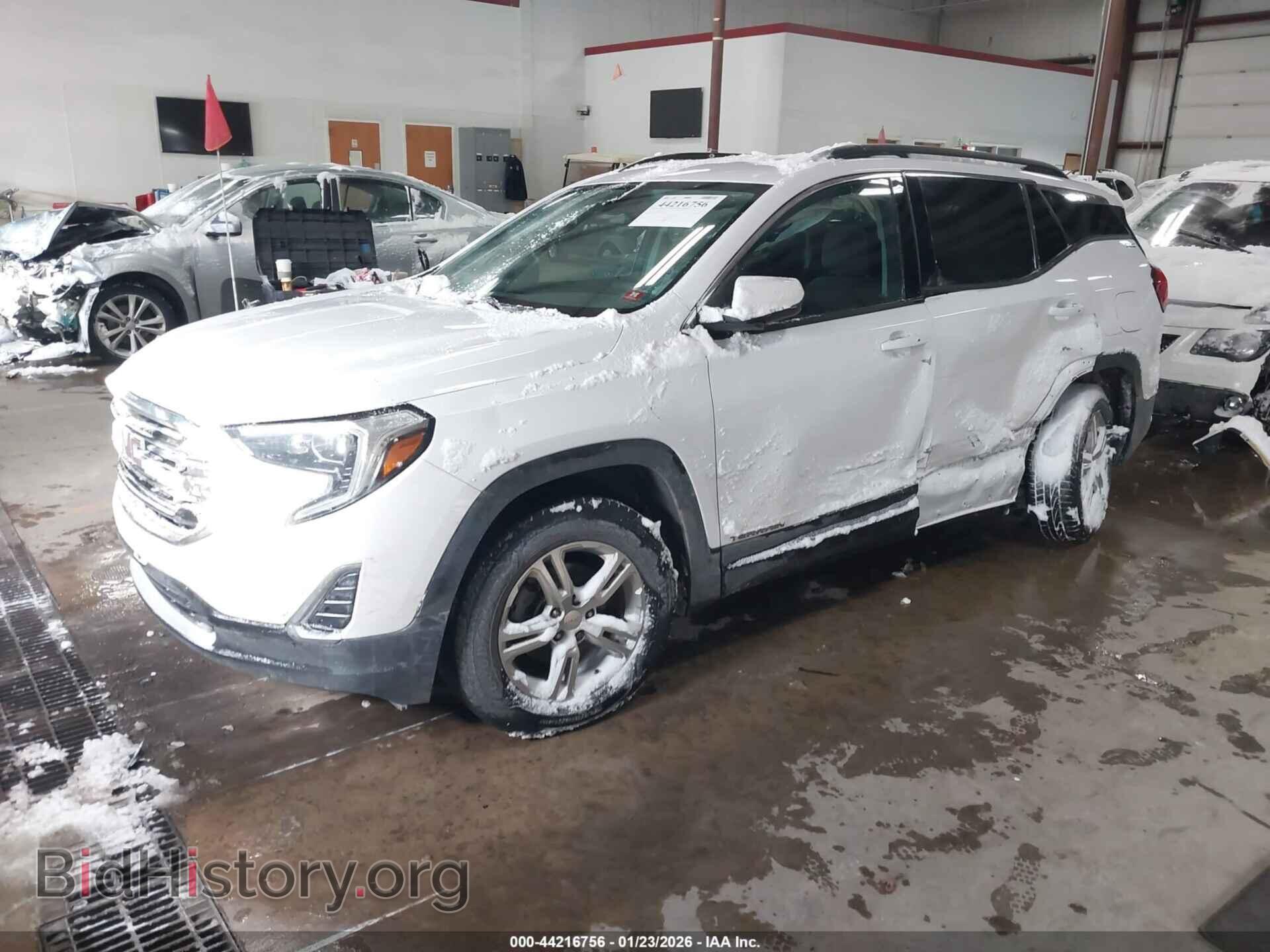 2019 GMC TERRAIN - VIN: 3GKALTEV4KL201606 - Фото 2