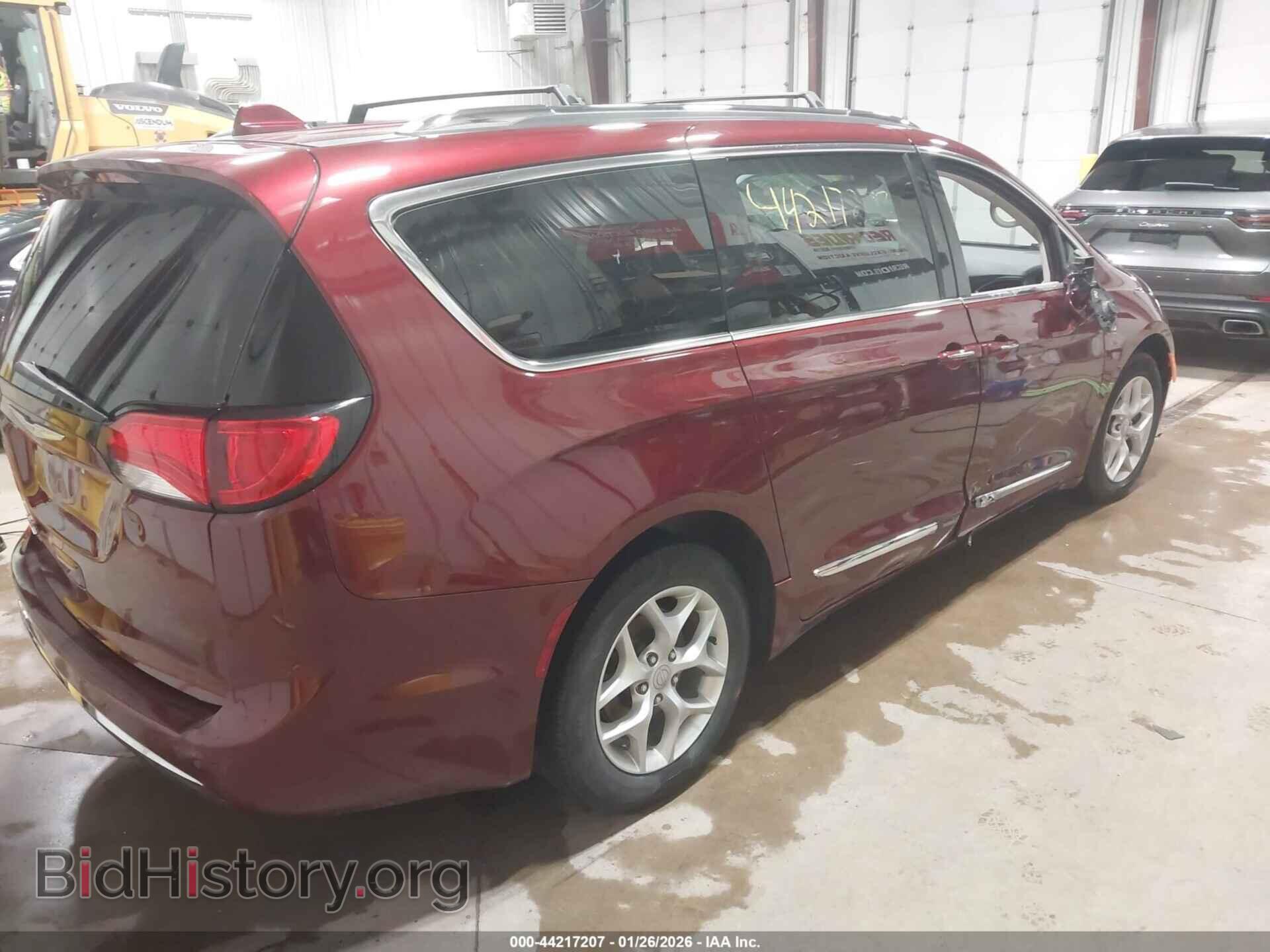 2017 CHRYSLER PACIFICA - VIN: 2C4RC1EG2HR628766 - Photo 4