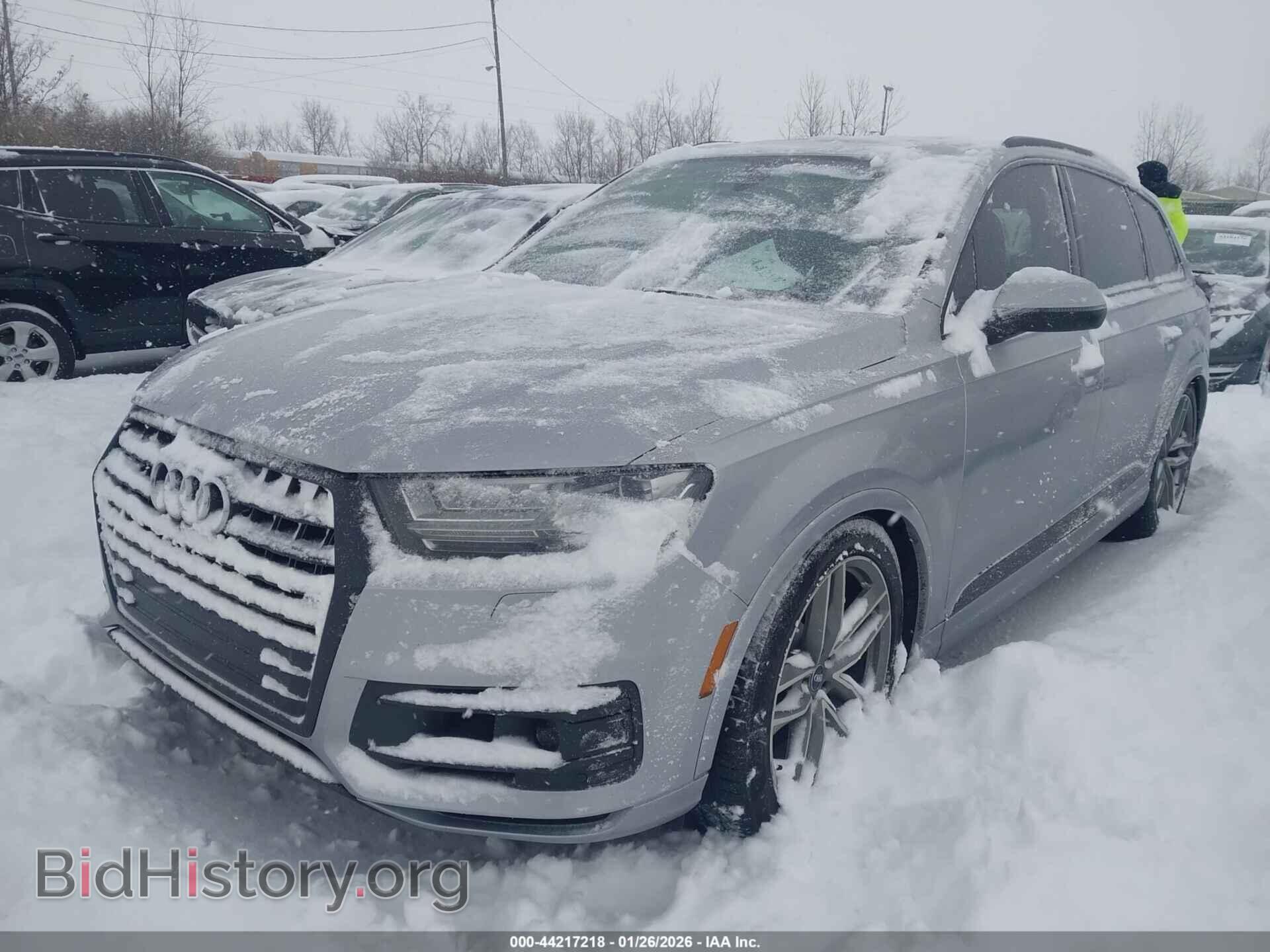 2017 AUDI Q7 - VIN: WA1VAAF70HD034306 - Фото 2