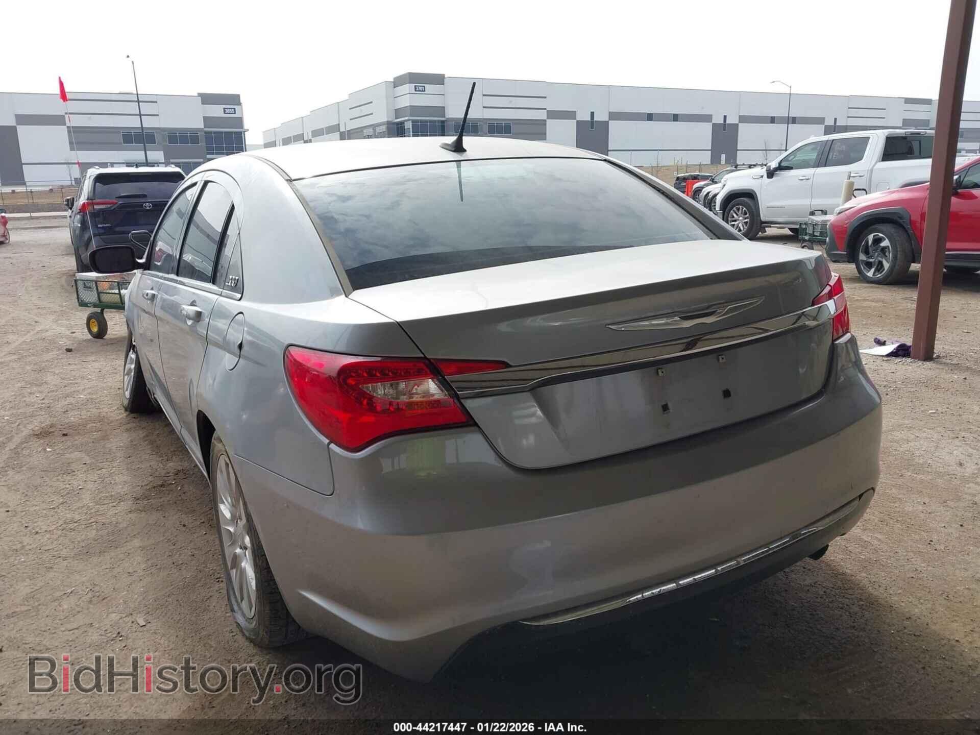 2013 CHRYSLER 200 - VIN: 1C3CCBAB7DN640946 - Фото 3
